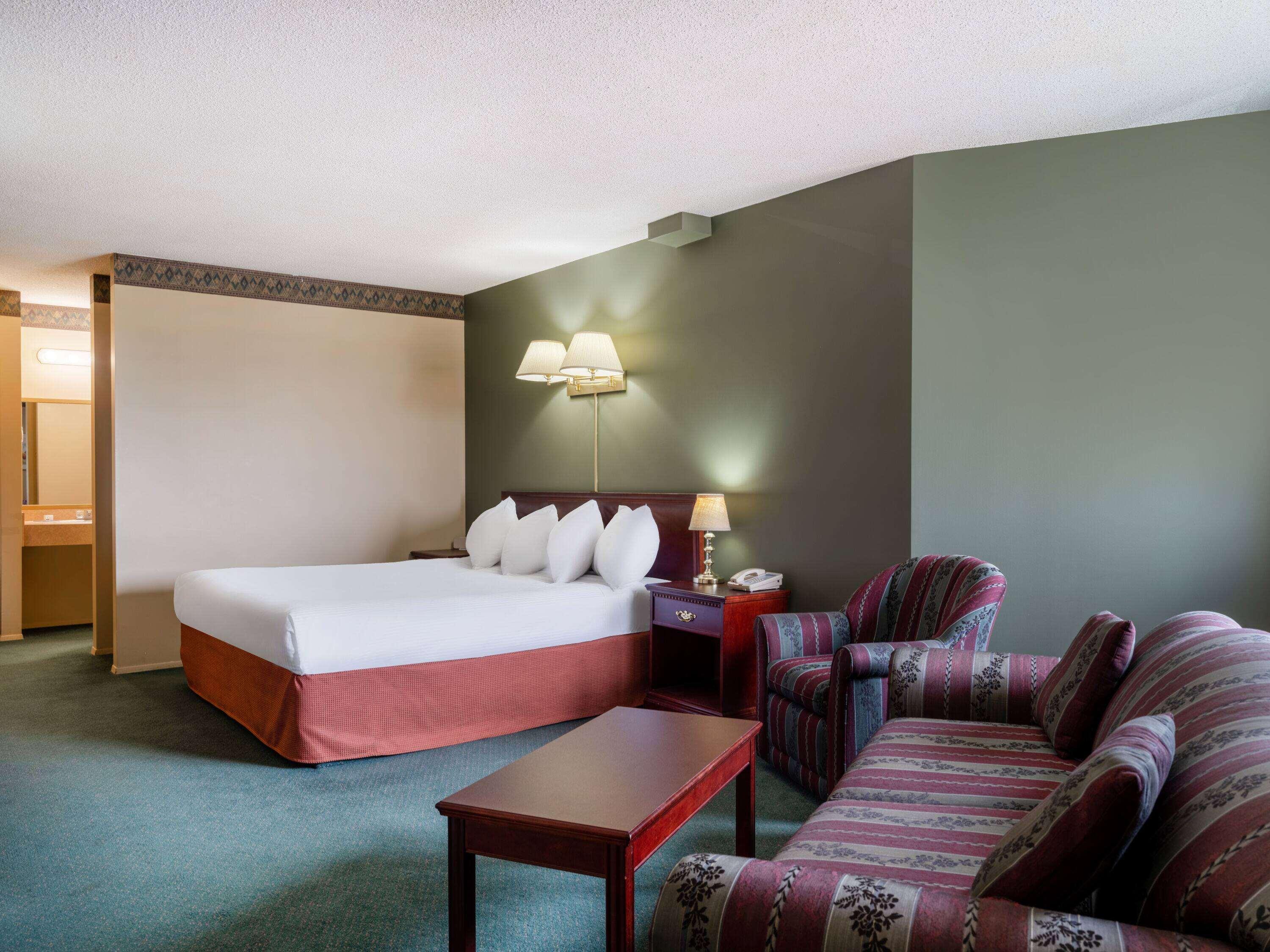 Suite Queen Size Bed