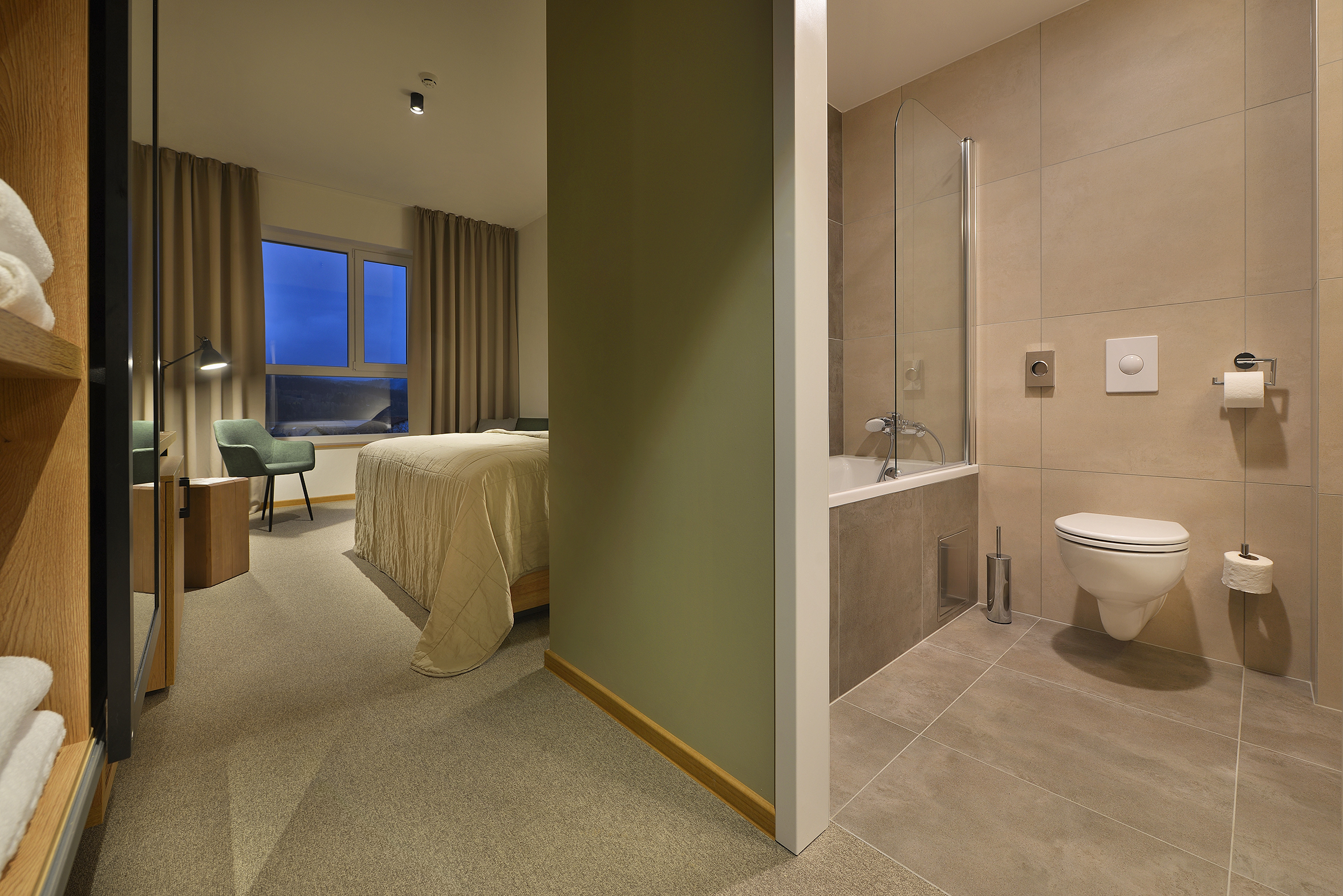 Double Deluxe Lake View