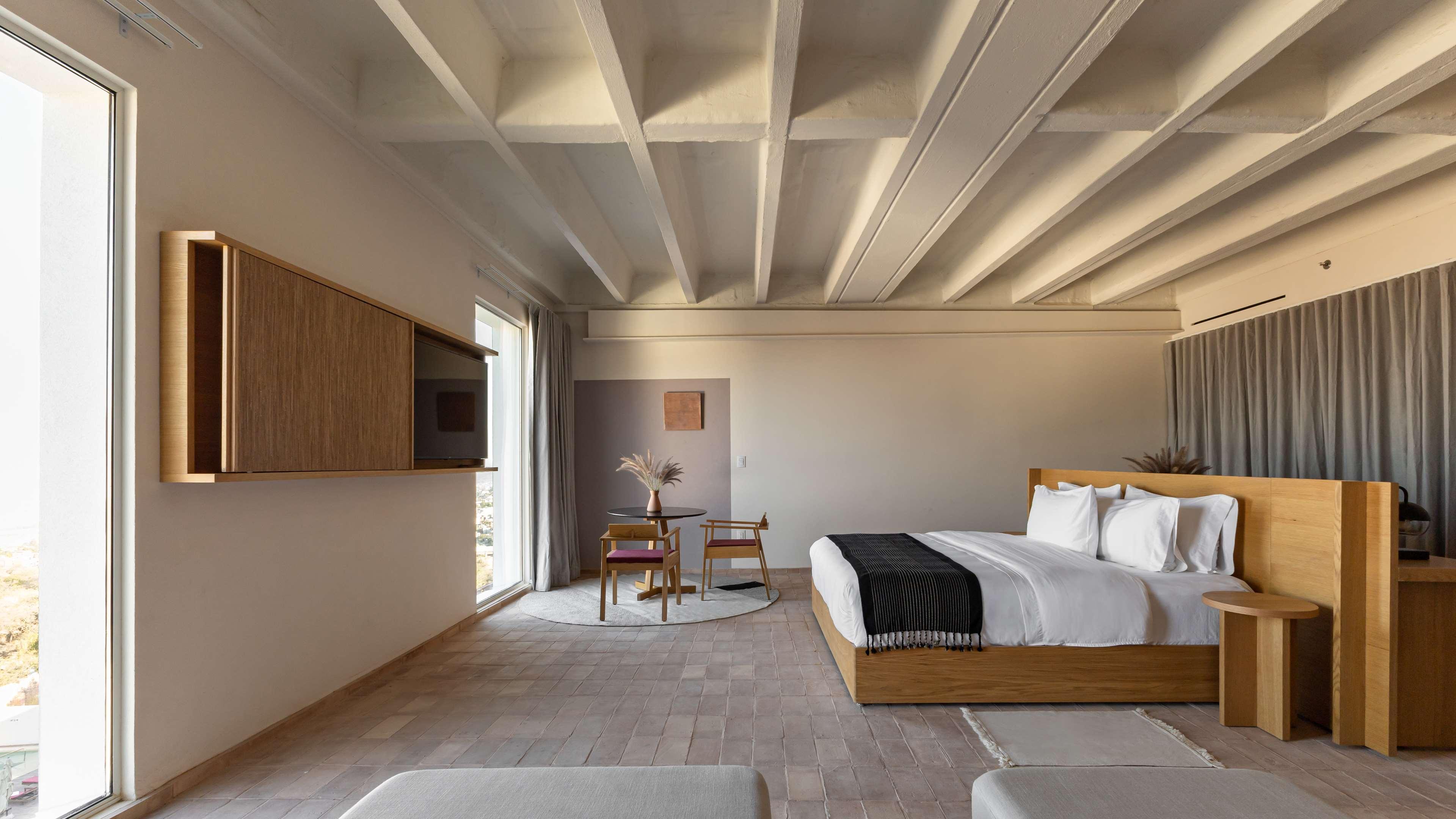 Junior Suite King Size Bed