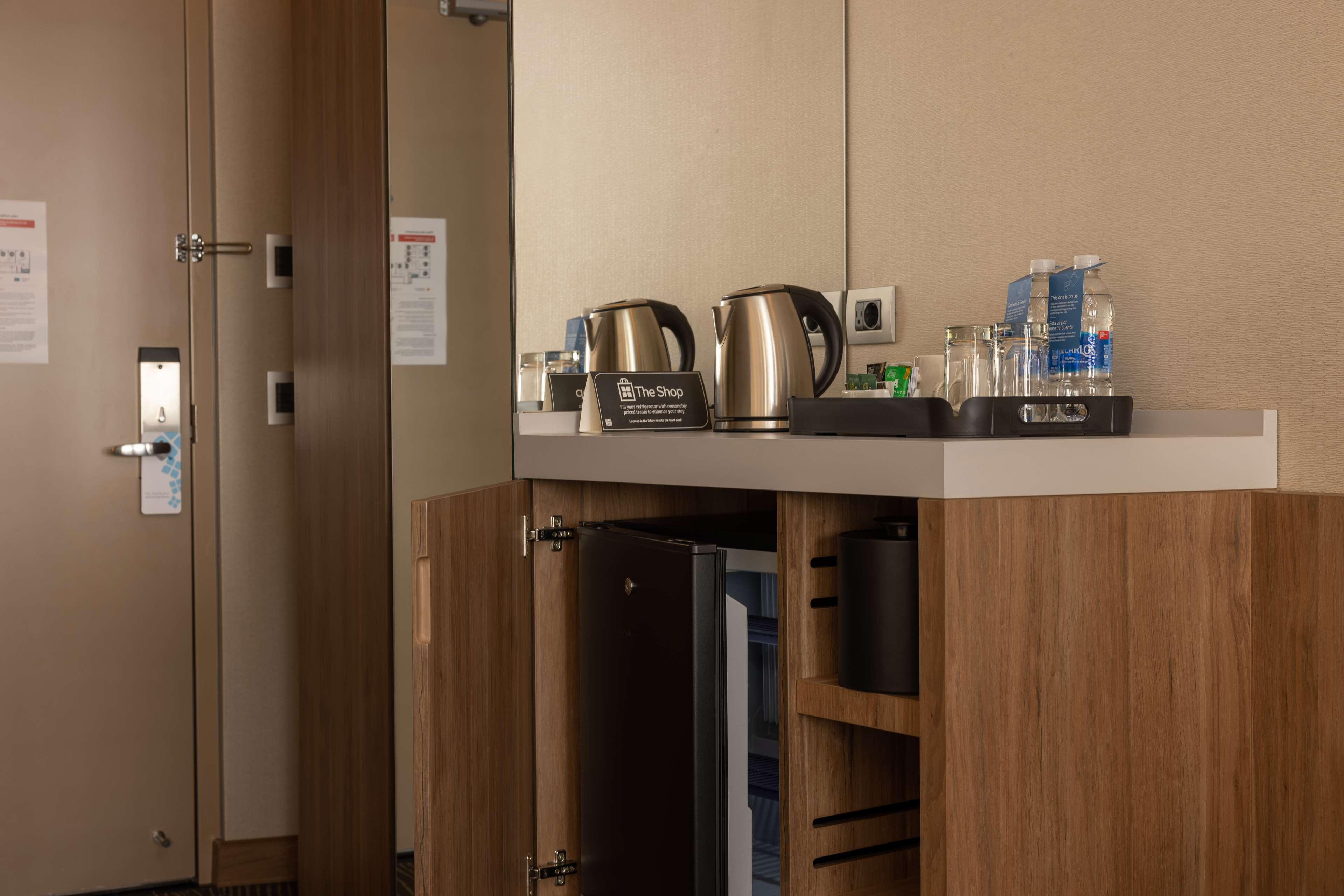 Twin City View Two Double Beds