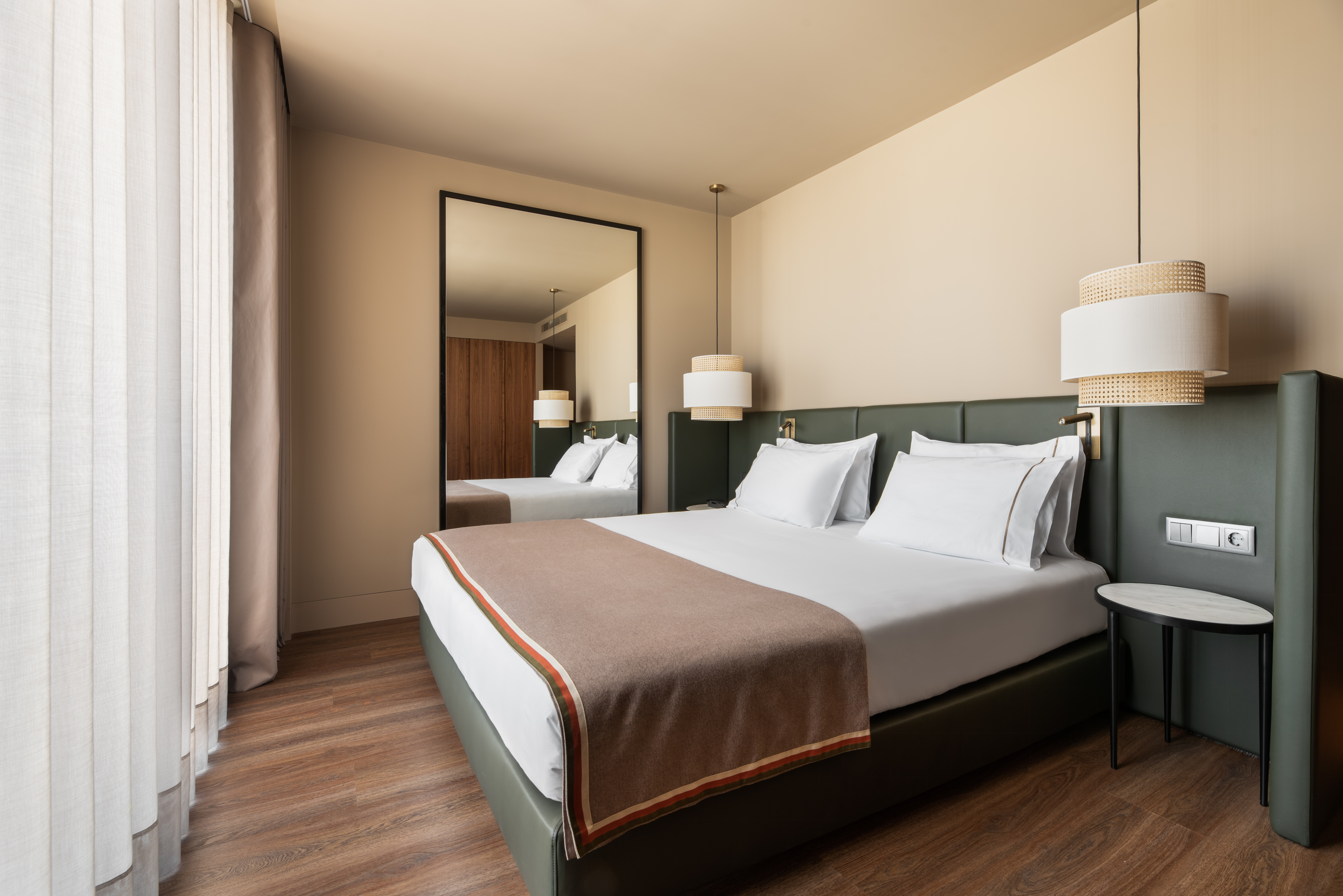 Double or Twin Standard