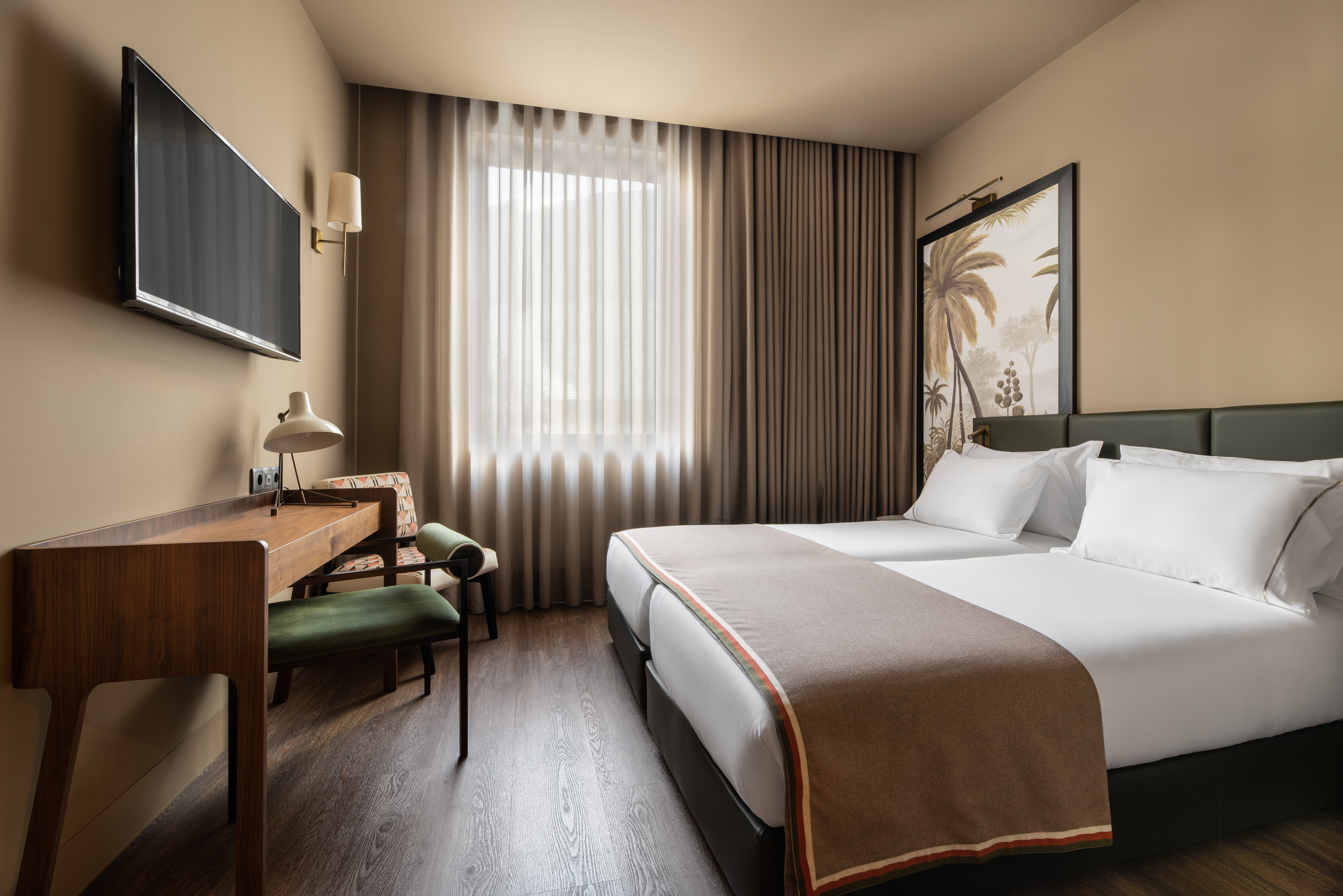 Double or Twin Standard