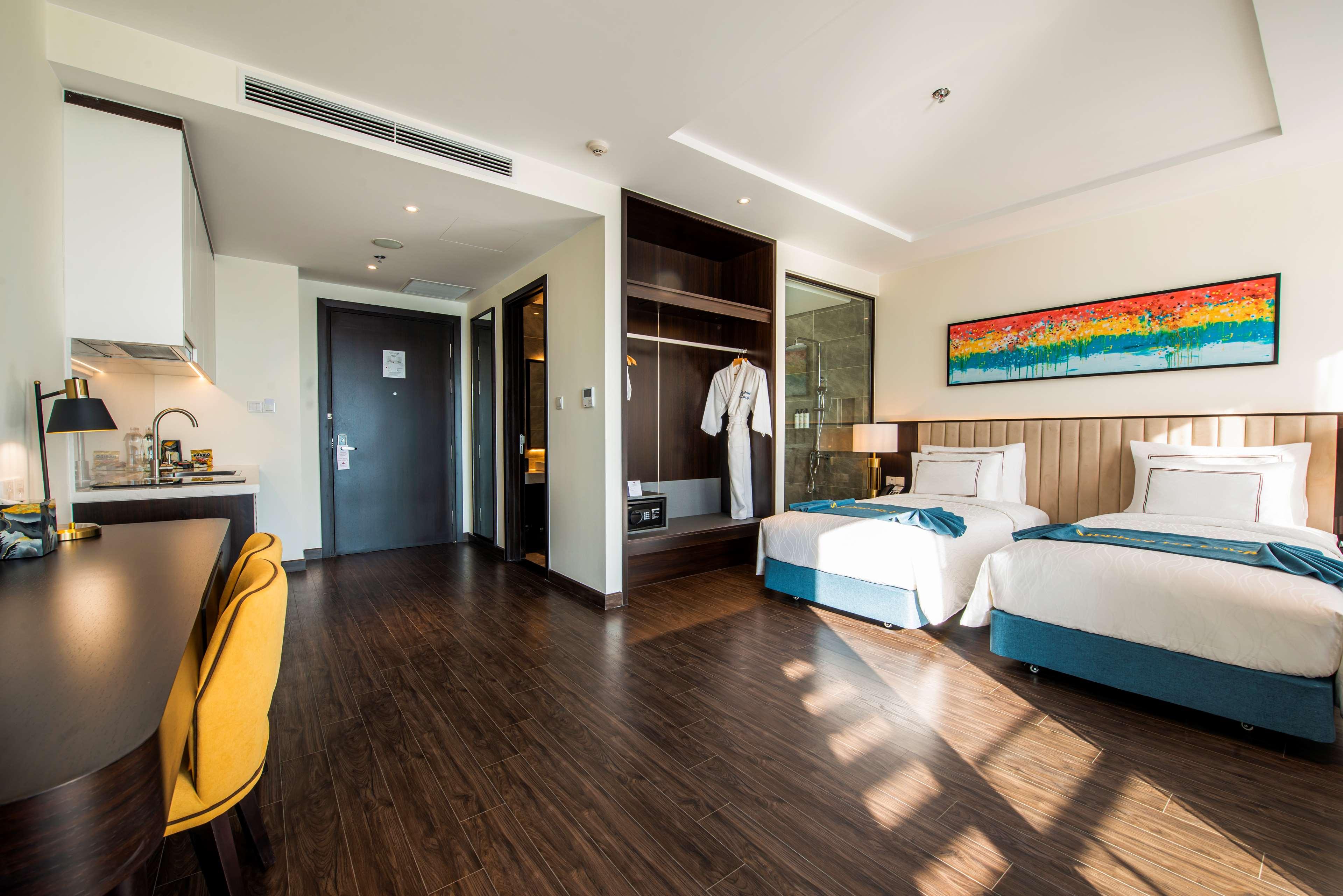 Twin Superior Bay View