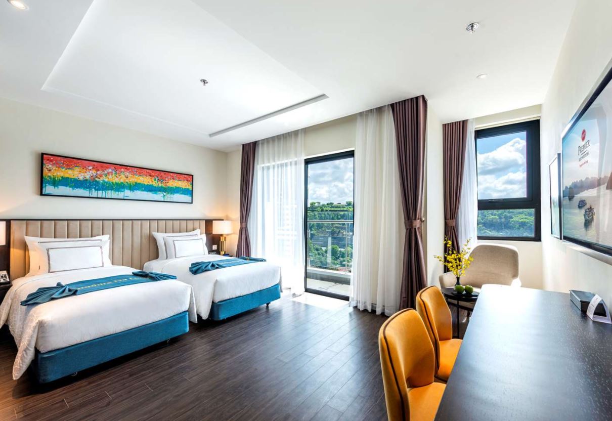 Twin Premier City View