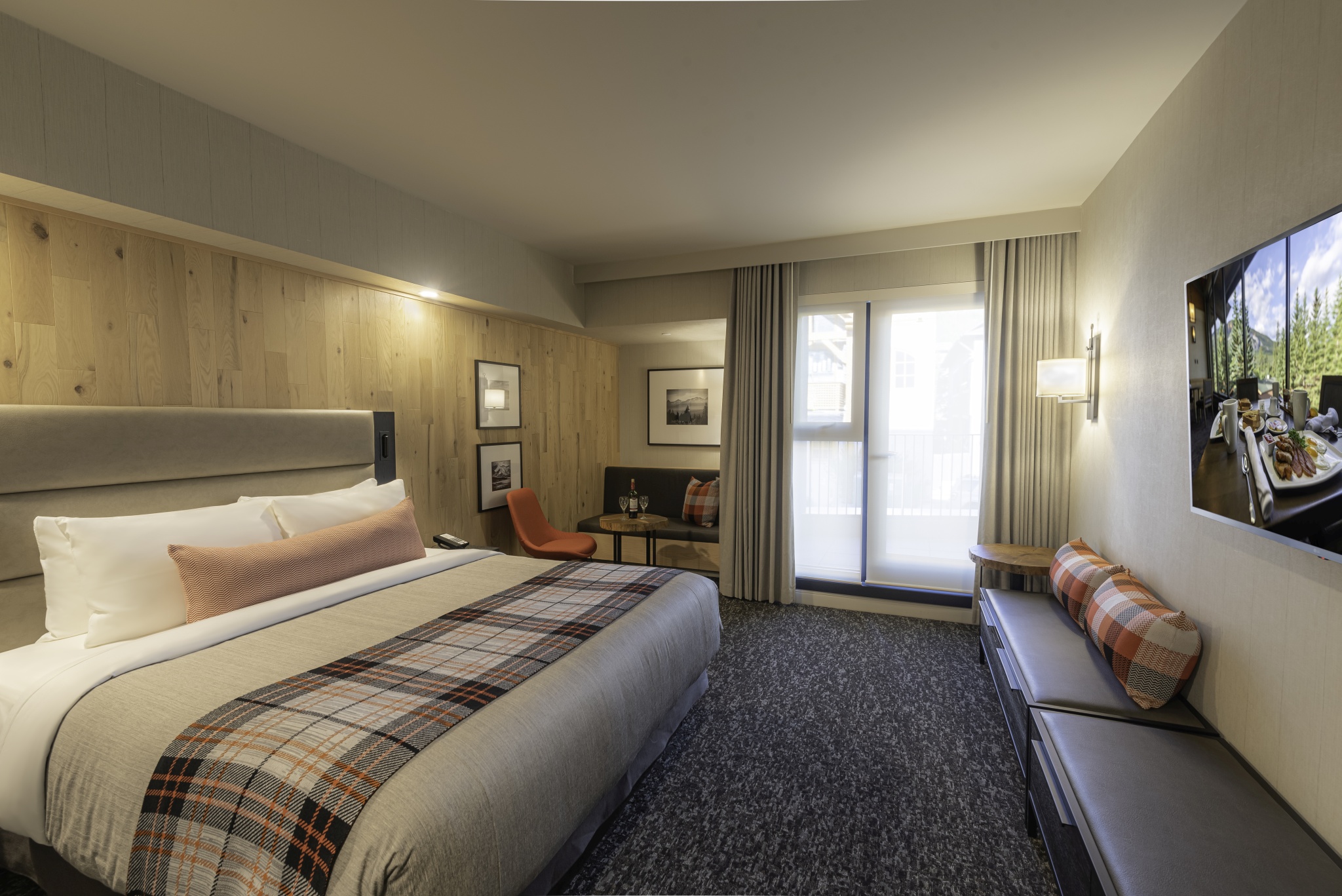 Studio King Size Bed