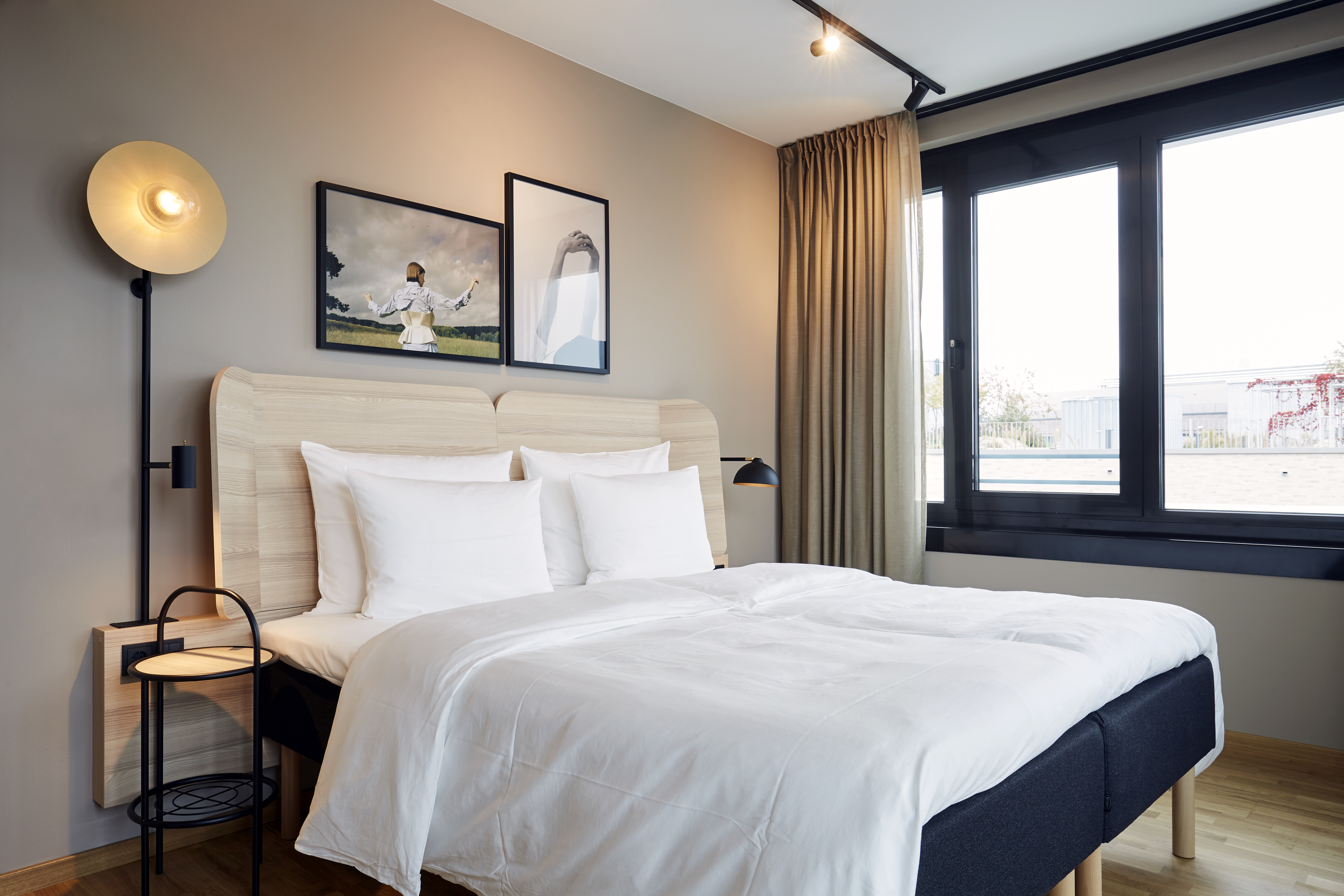 Double King Size Bed