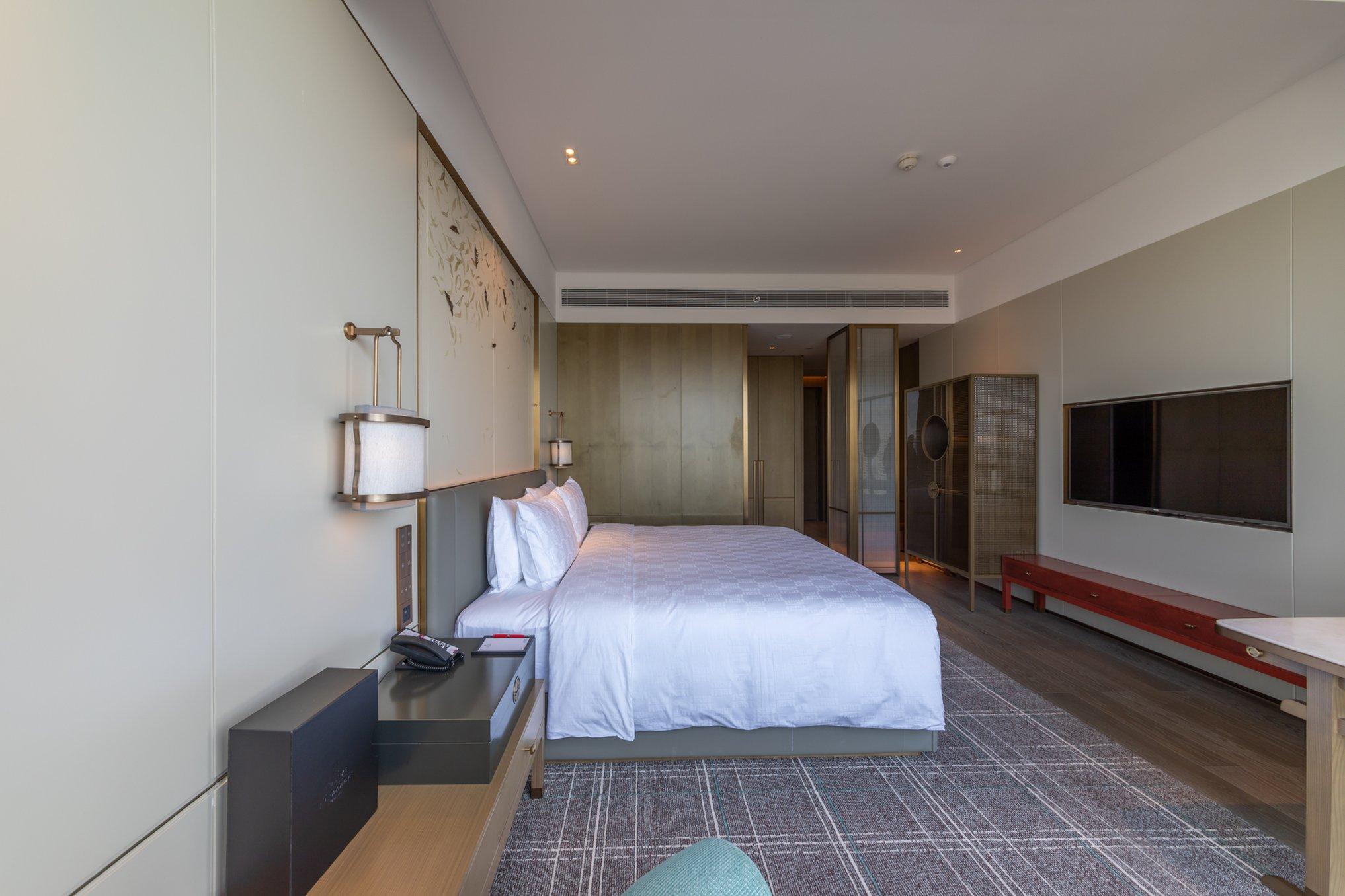 Double King Size Bed