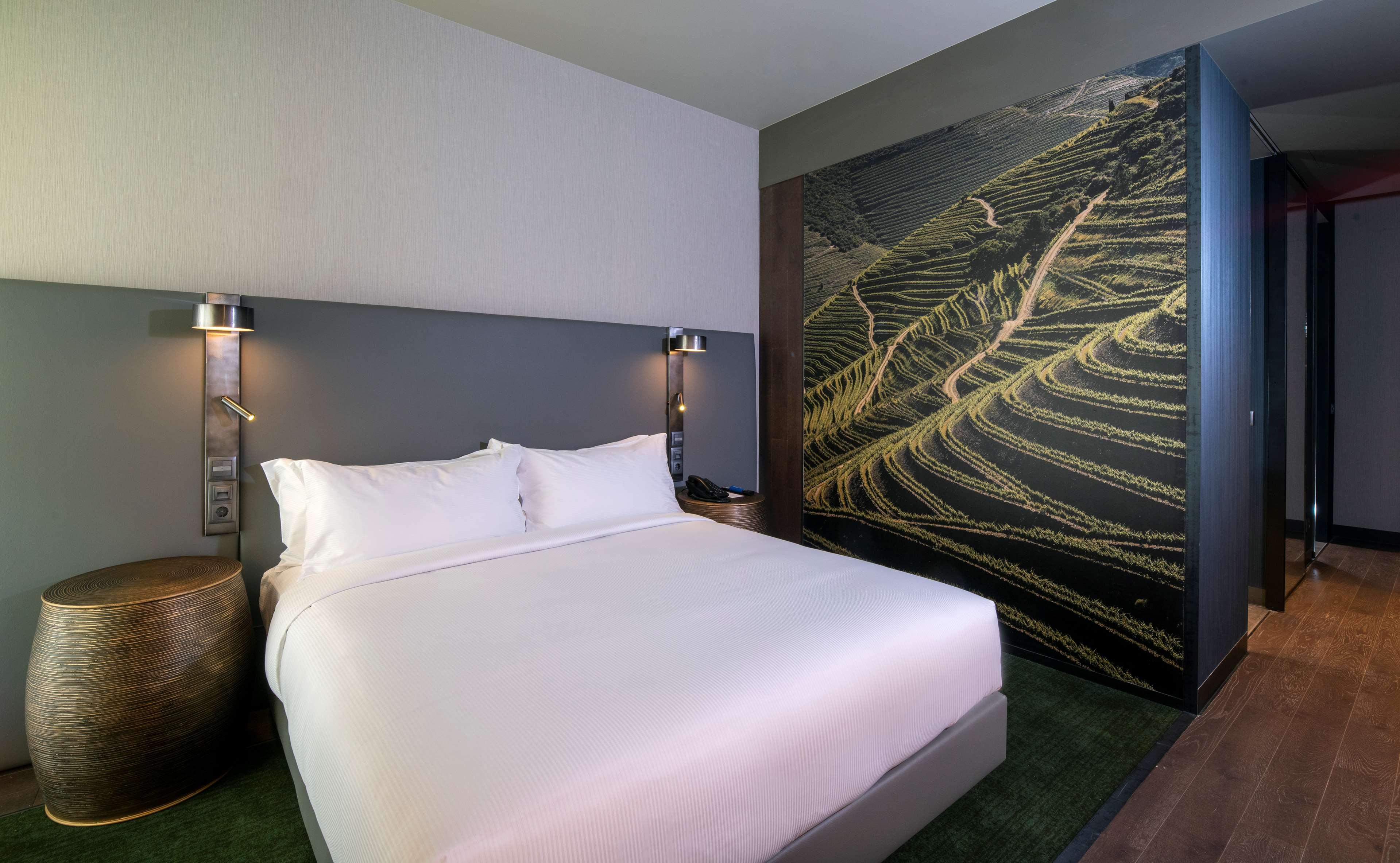 Double Executive King Bed