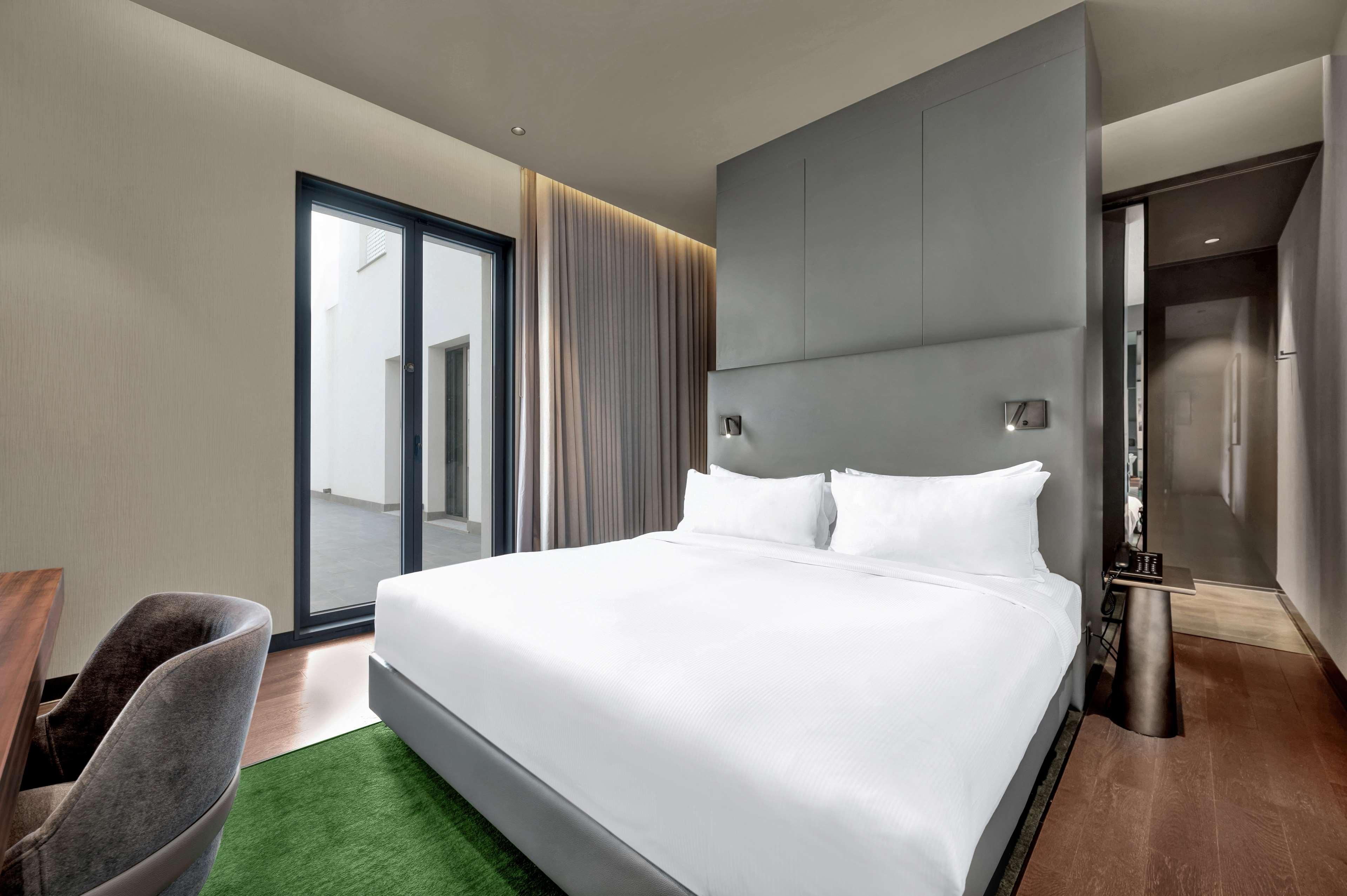 Suite King Bed One Bedroom 