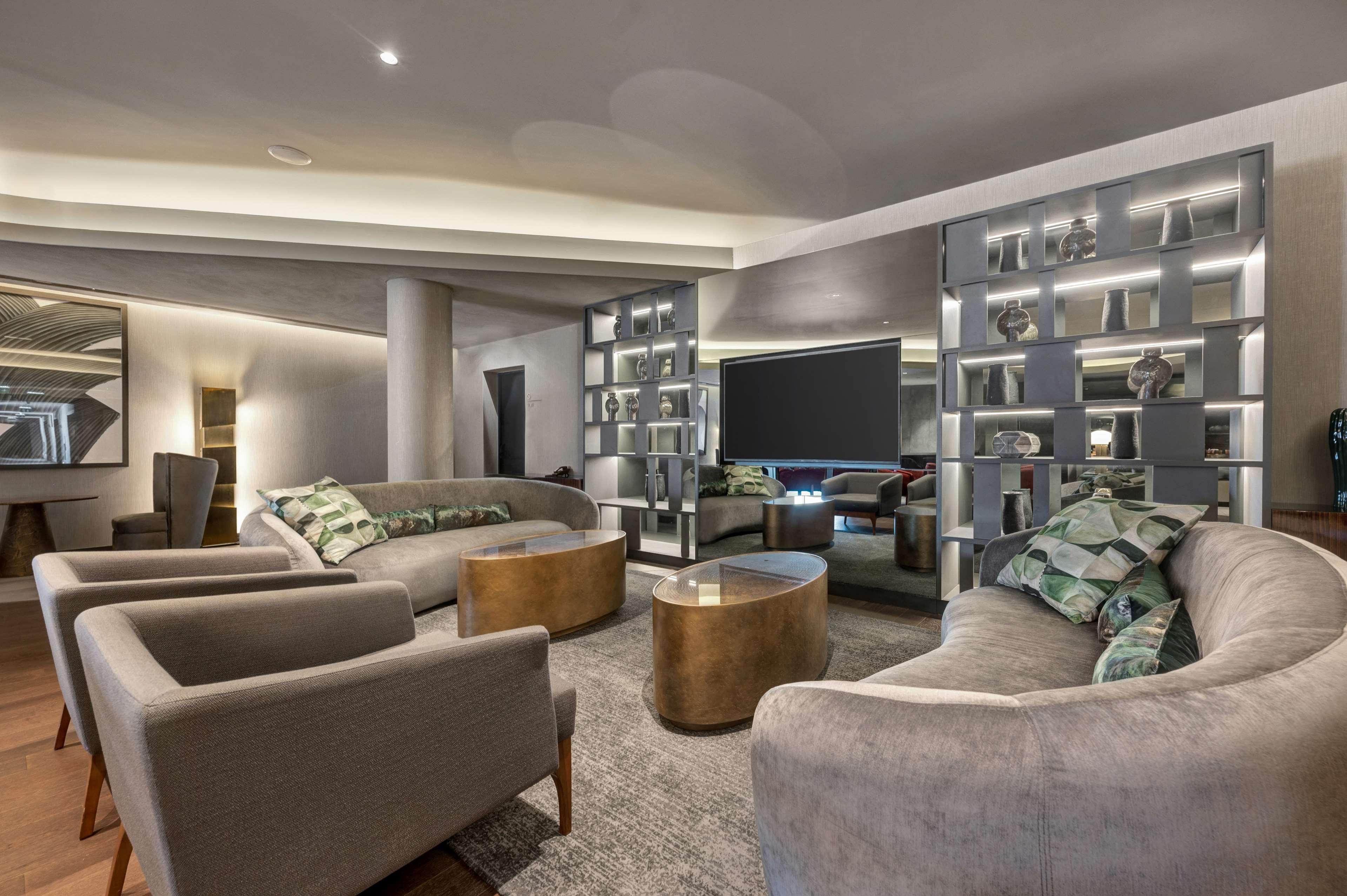 Double Executive King Bed