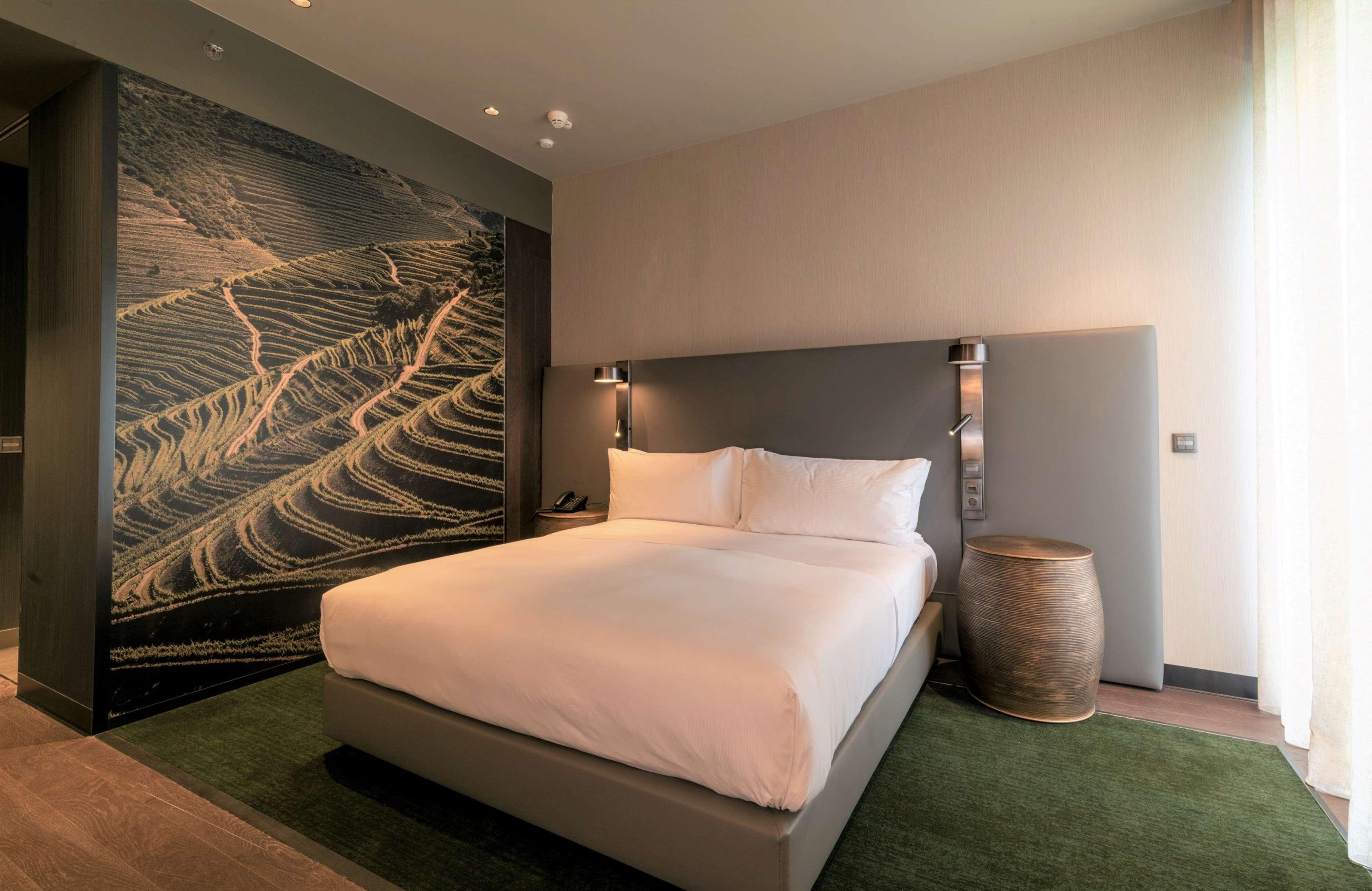 Double Executive King Bed