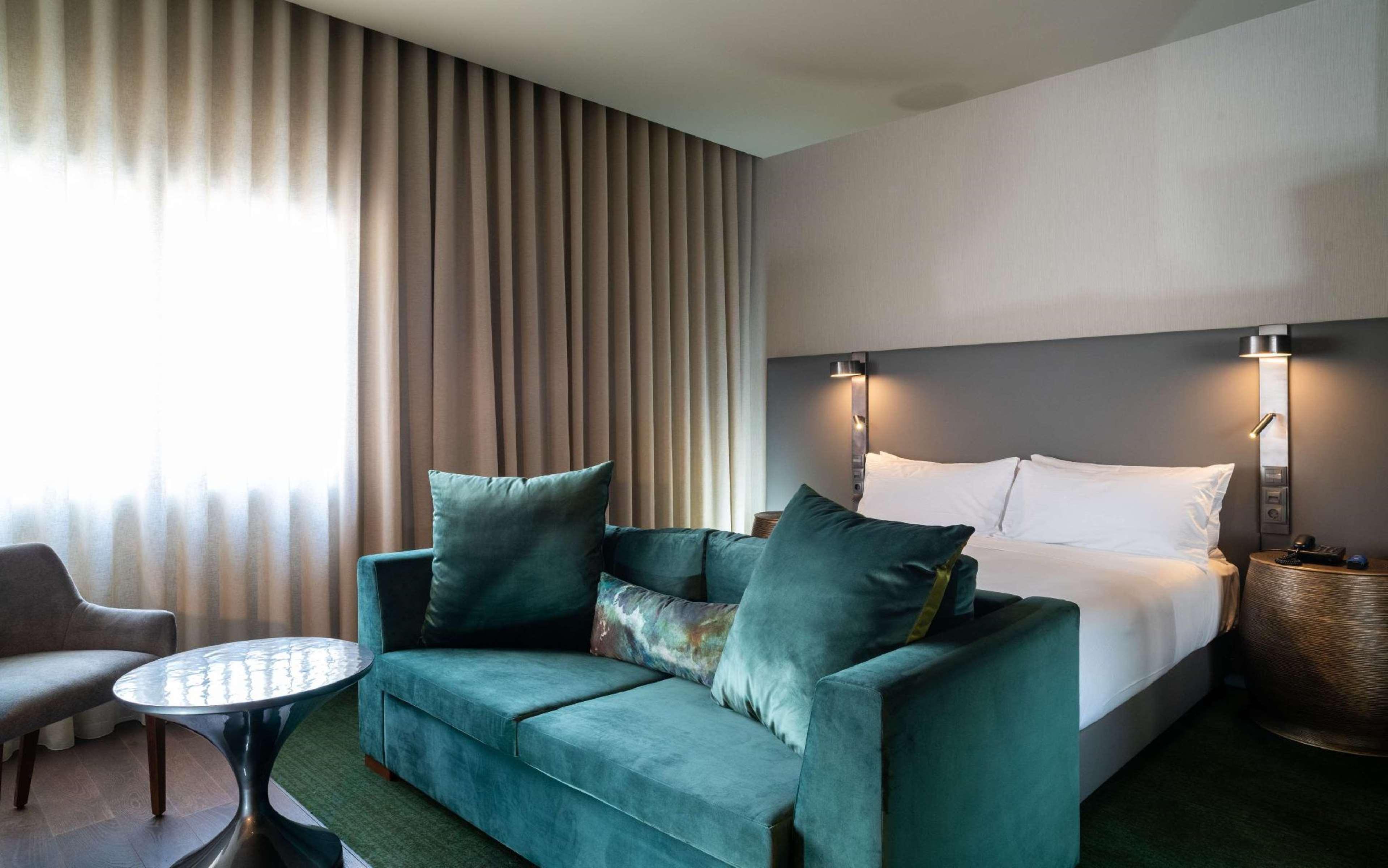 Junior Suite King Size Bed