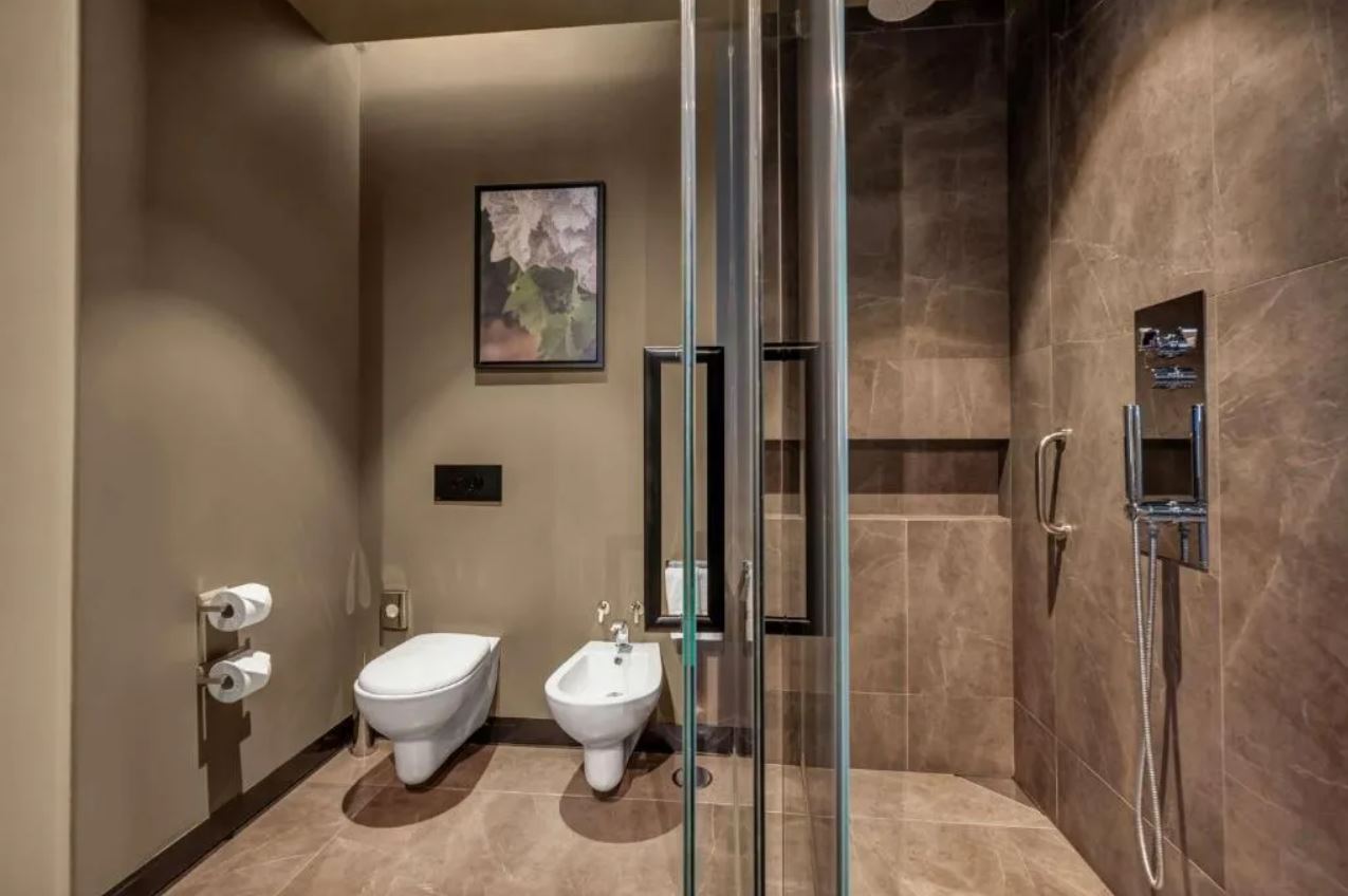 Double or Twin Standard