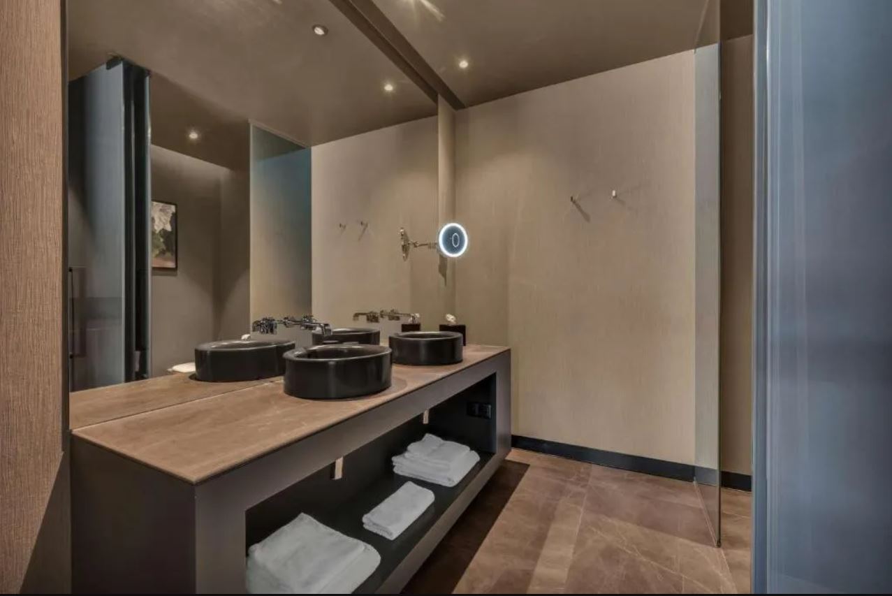 Double or Twin Standard