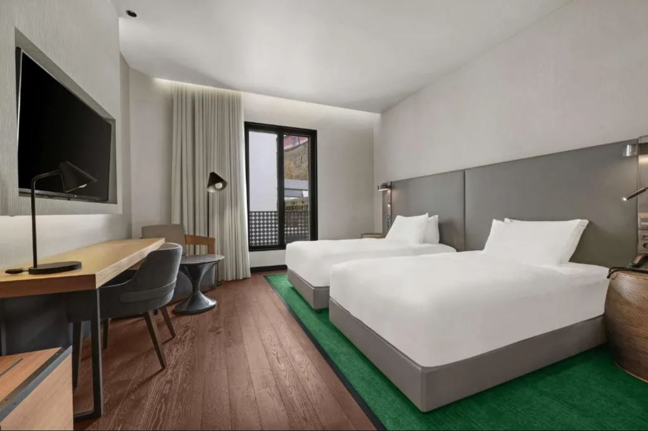 Double or Twin Standard