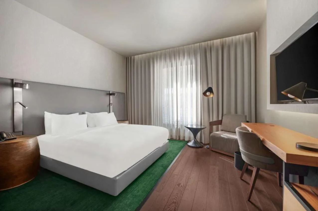 Double or Twin Standard