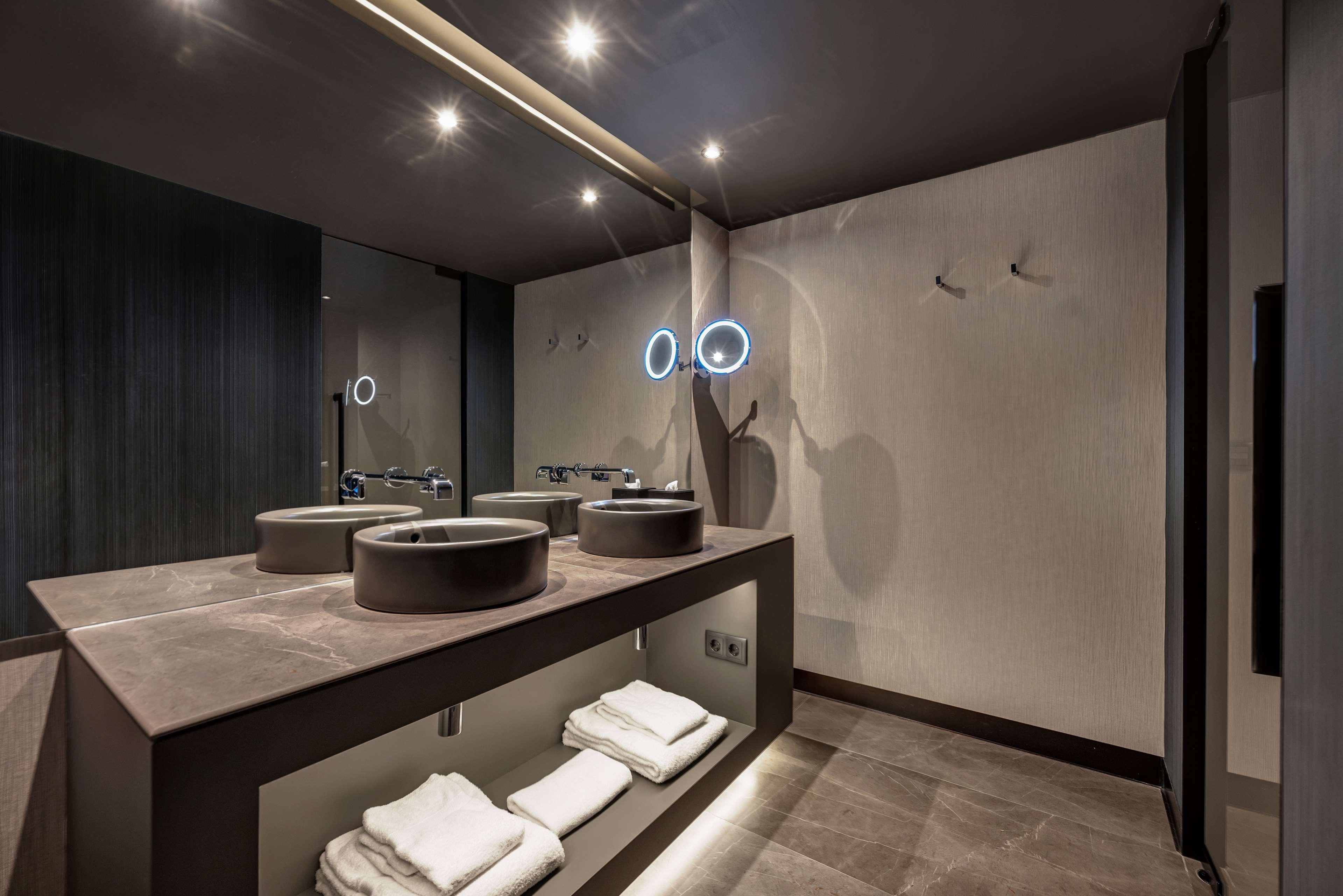 Junior Suite with Views