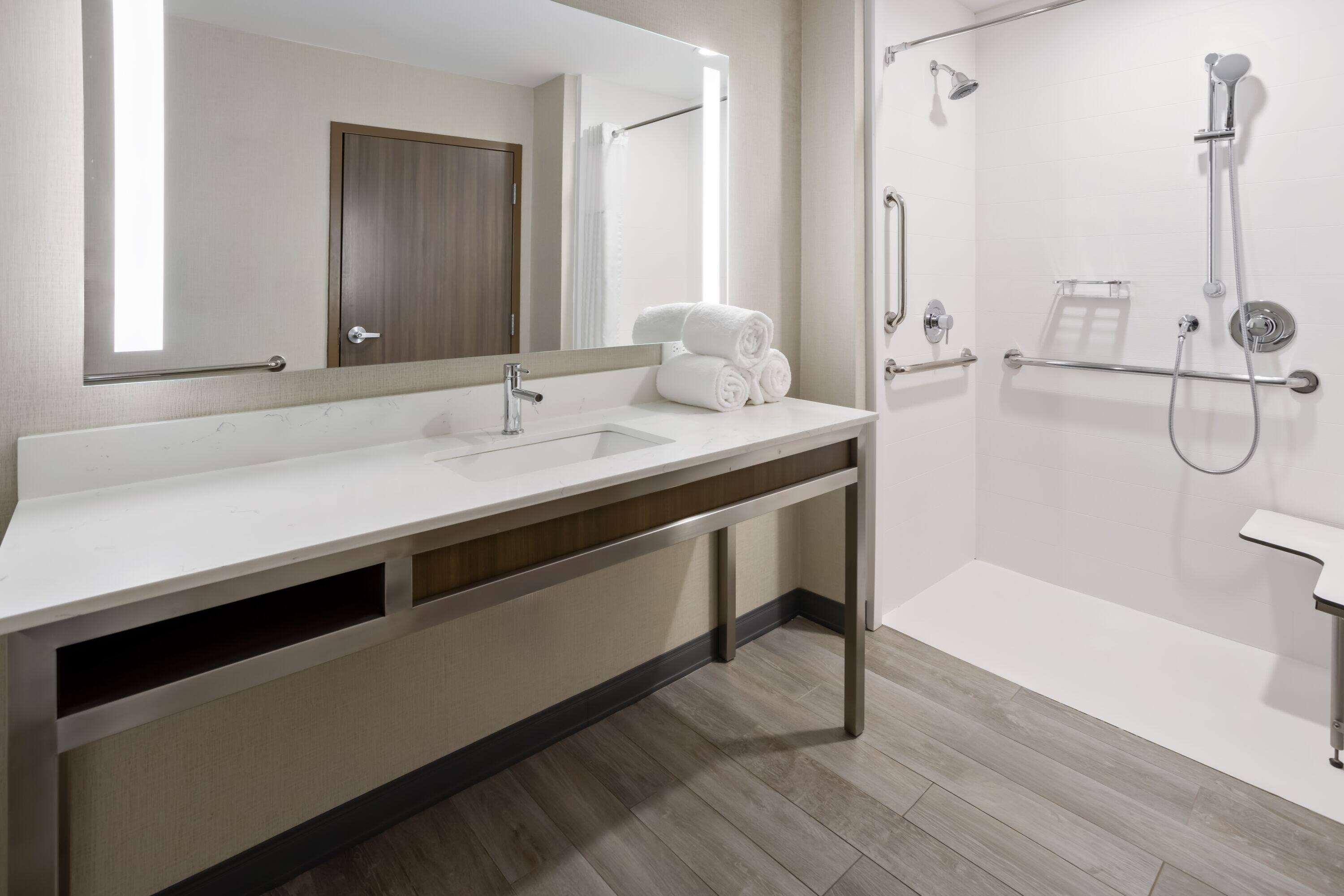 Room Accessible-two Queen Beds