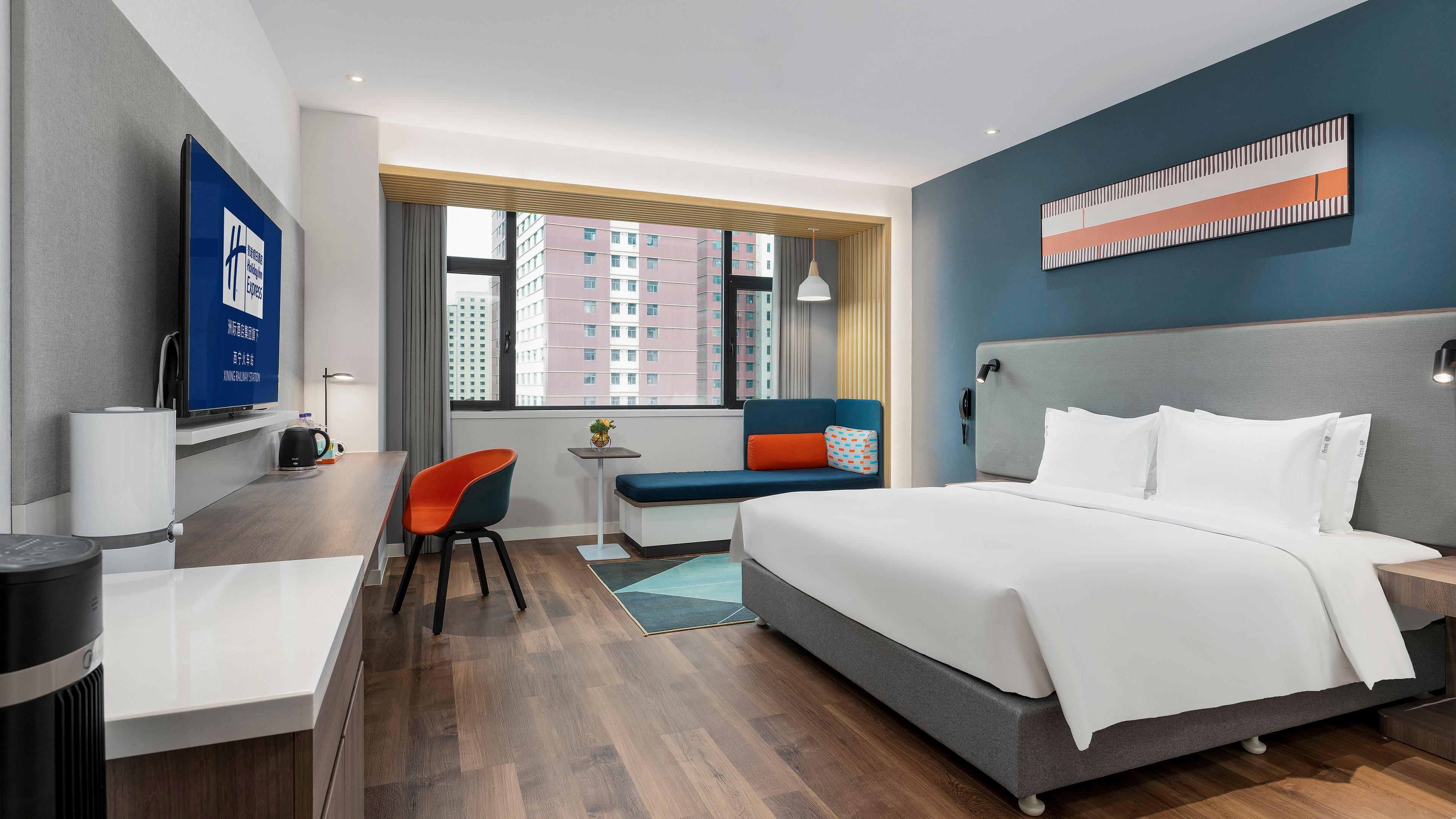 Double King Size Bed