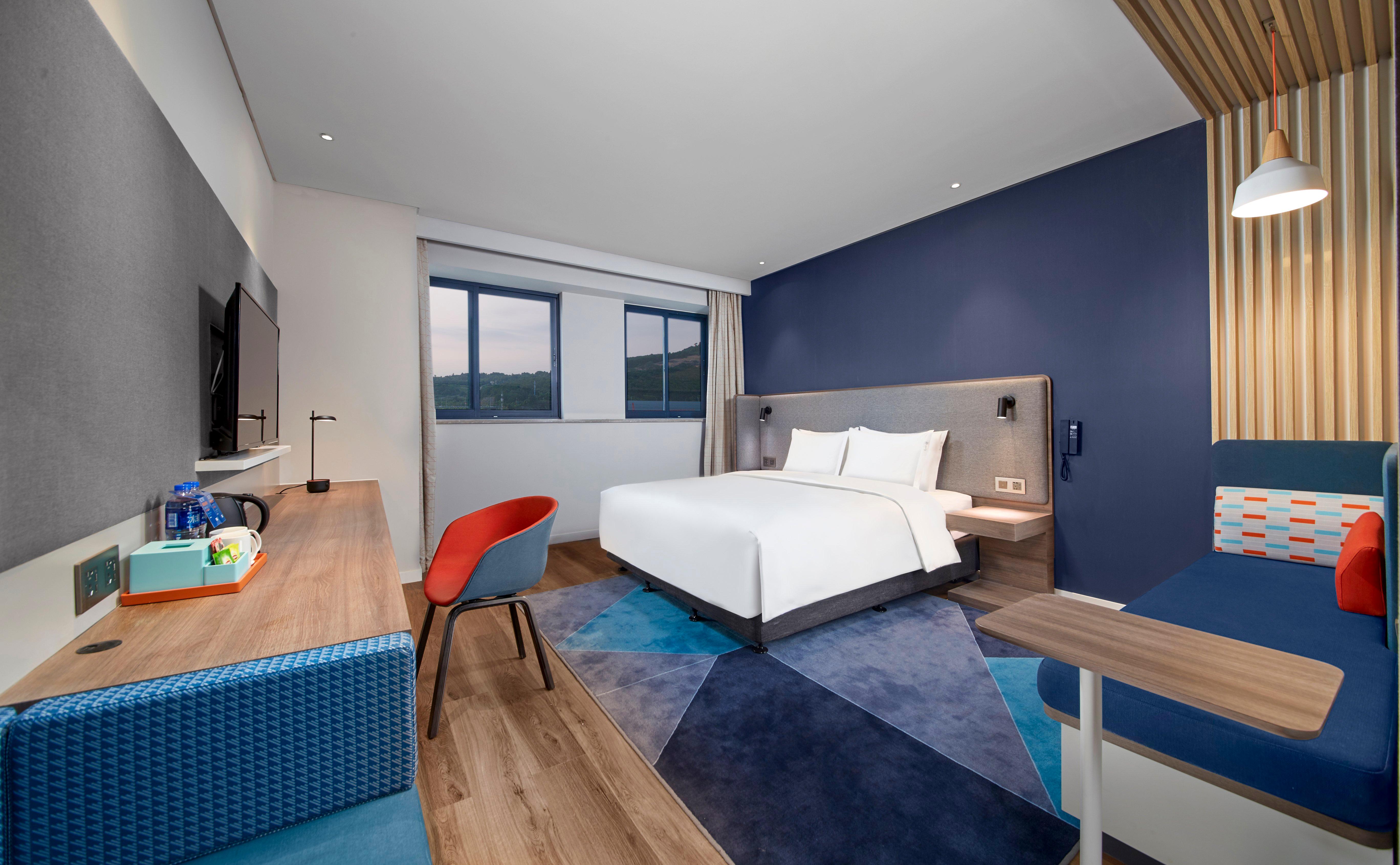 Double King Size Bed