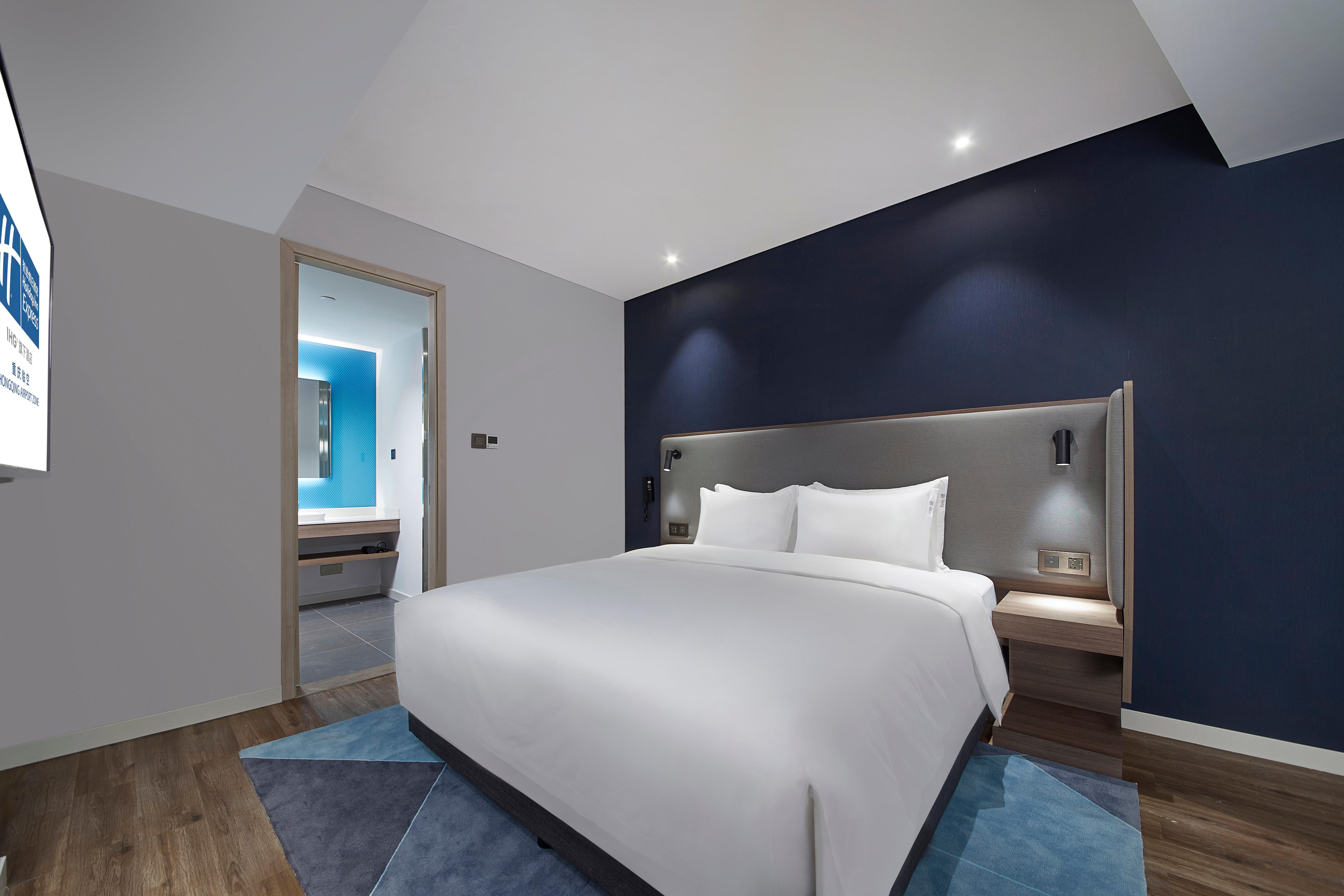 Double Accessible King Size Bed