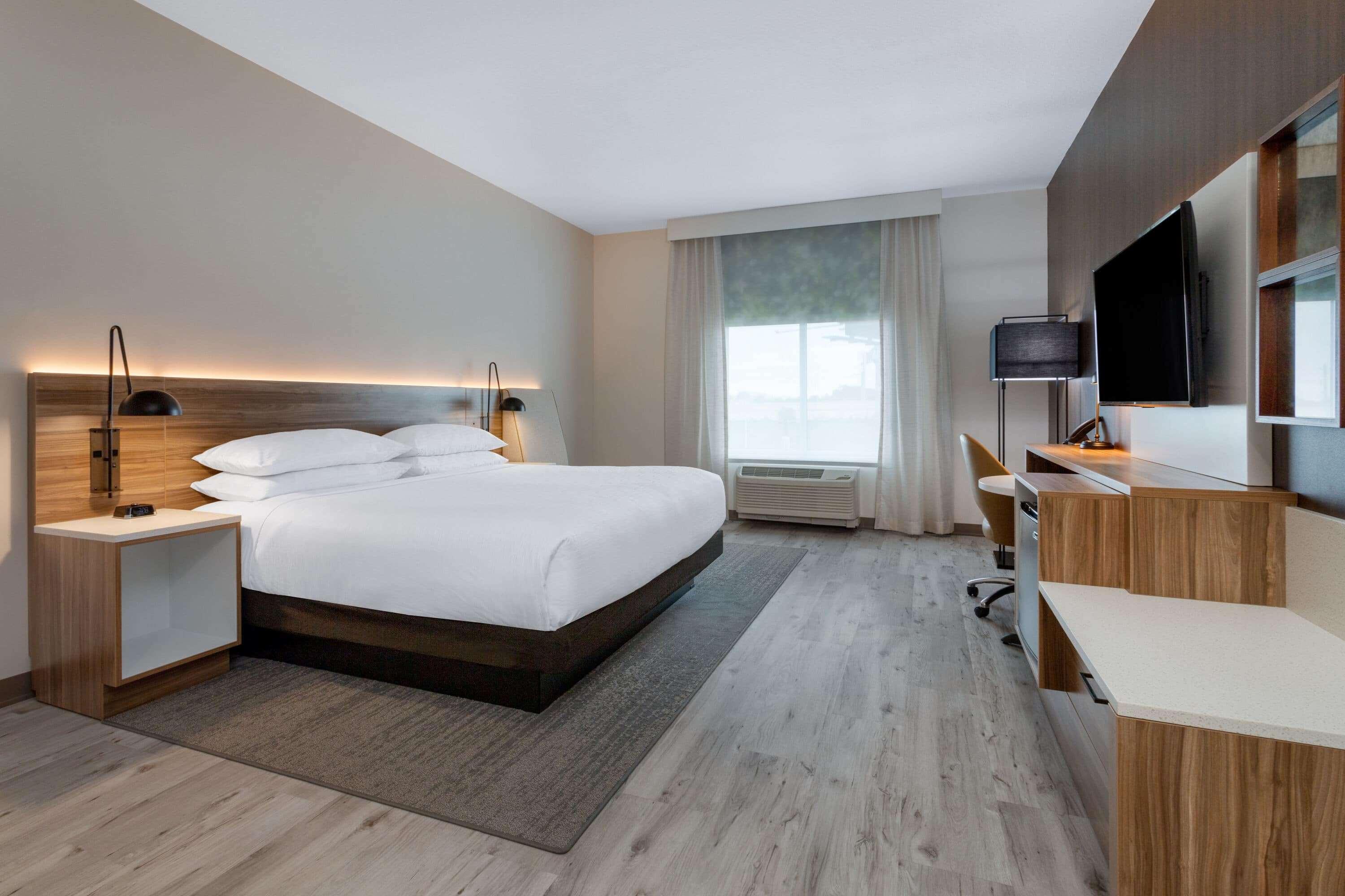 Room Deluxe King Bed