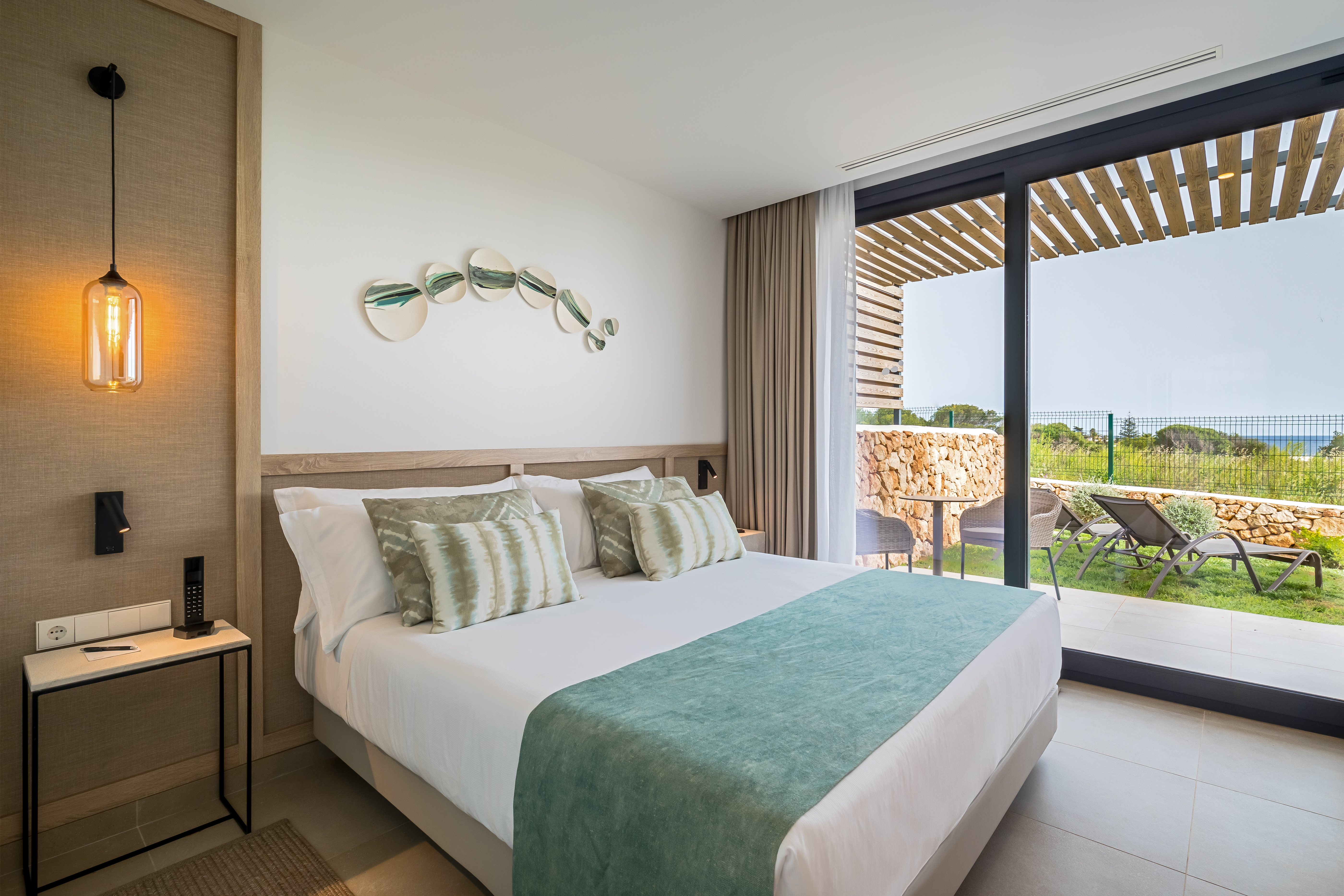 Double or Twin Deluxe