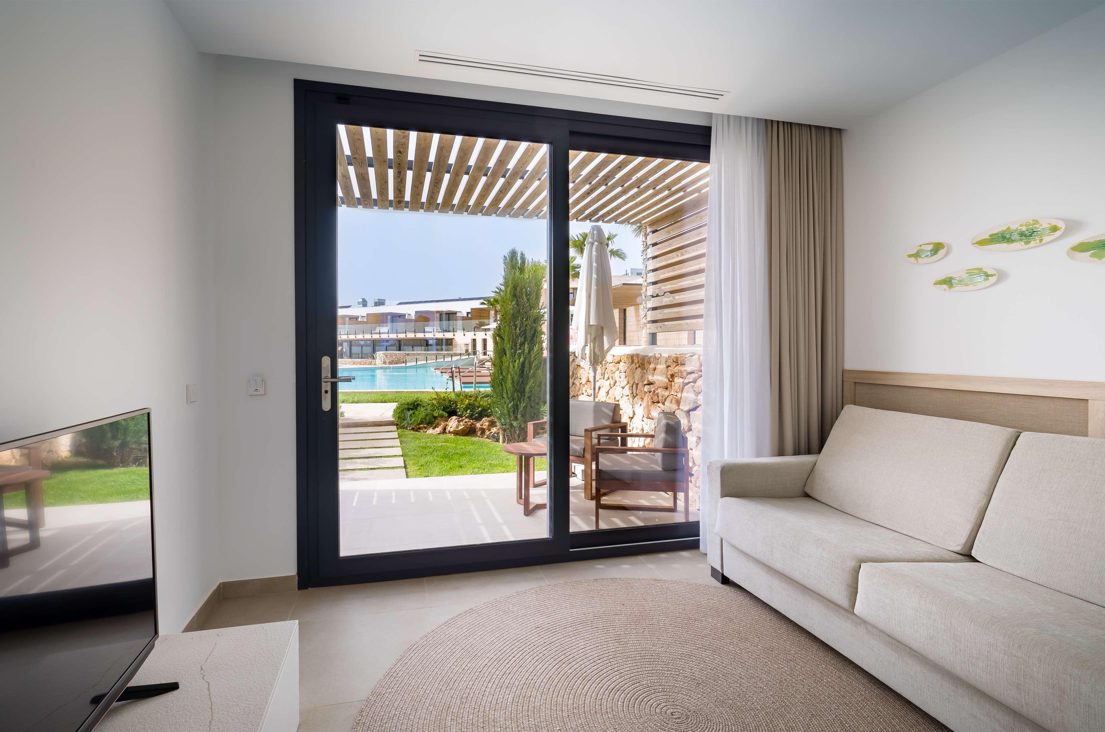 Double or Twin Deluxe