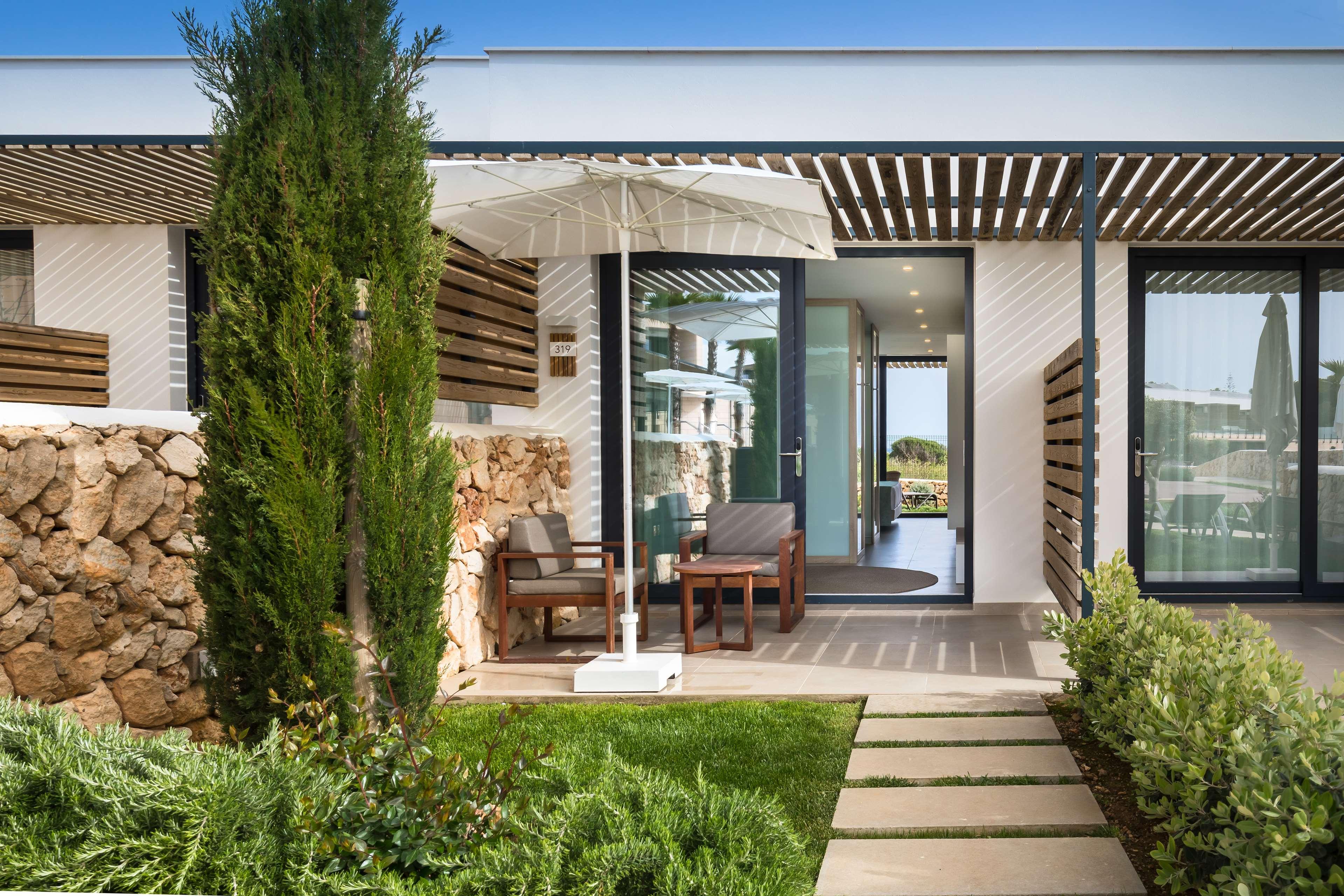 Double or Twin Deluxe