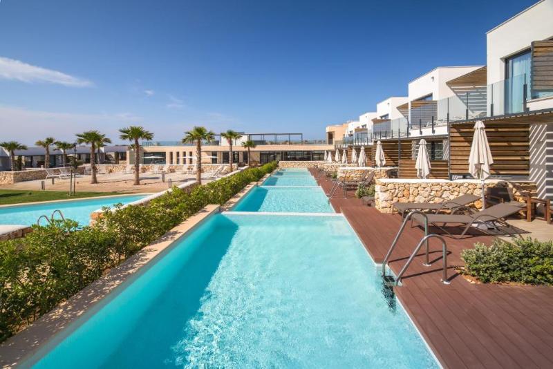 Junior Suite Pool View