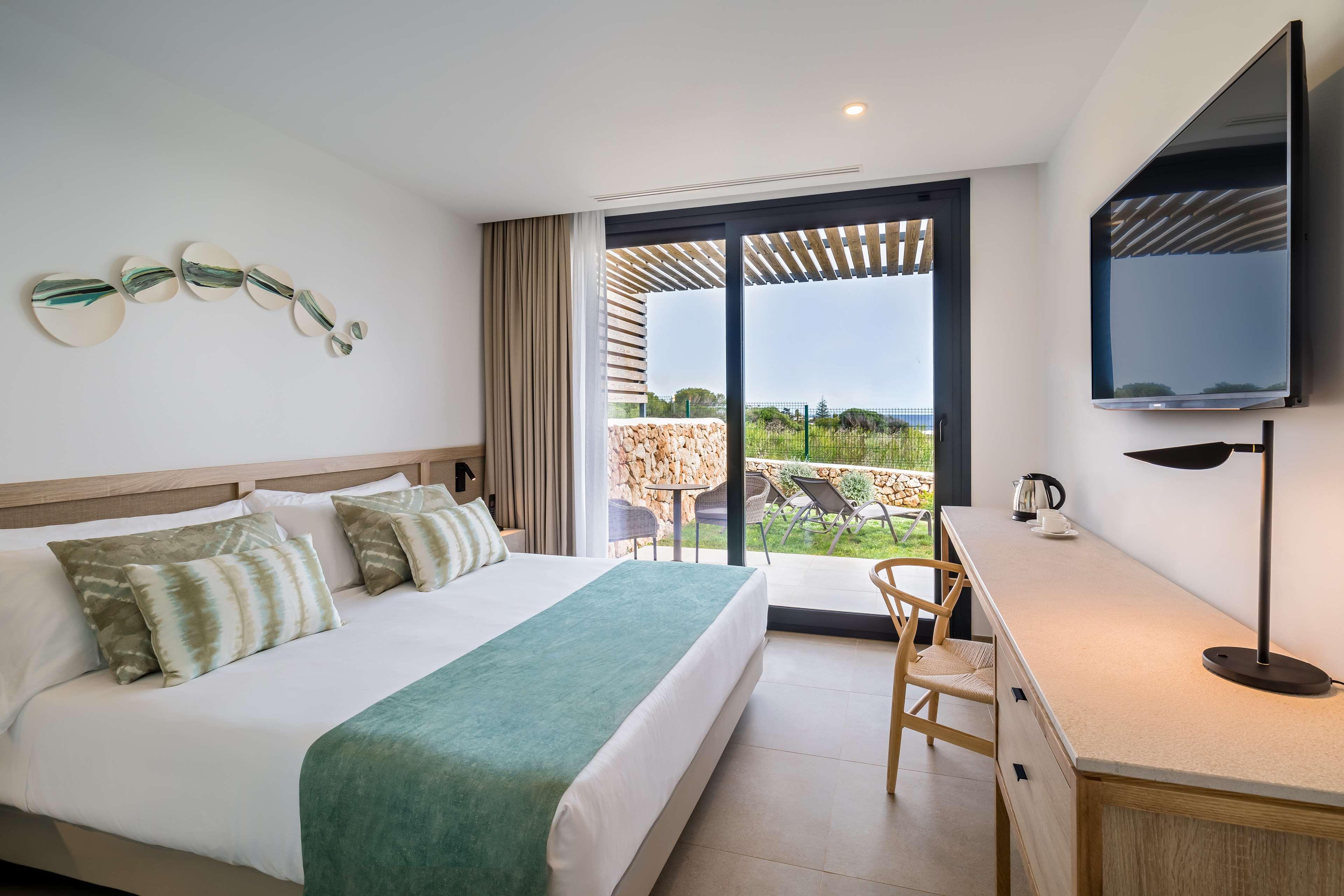 Double or Twin Deluxe