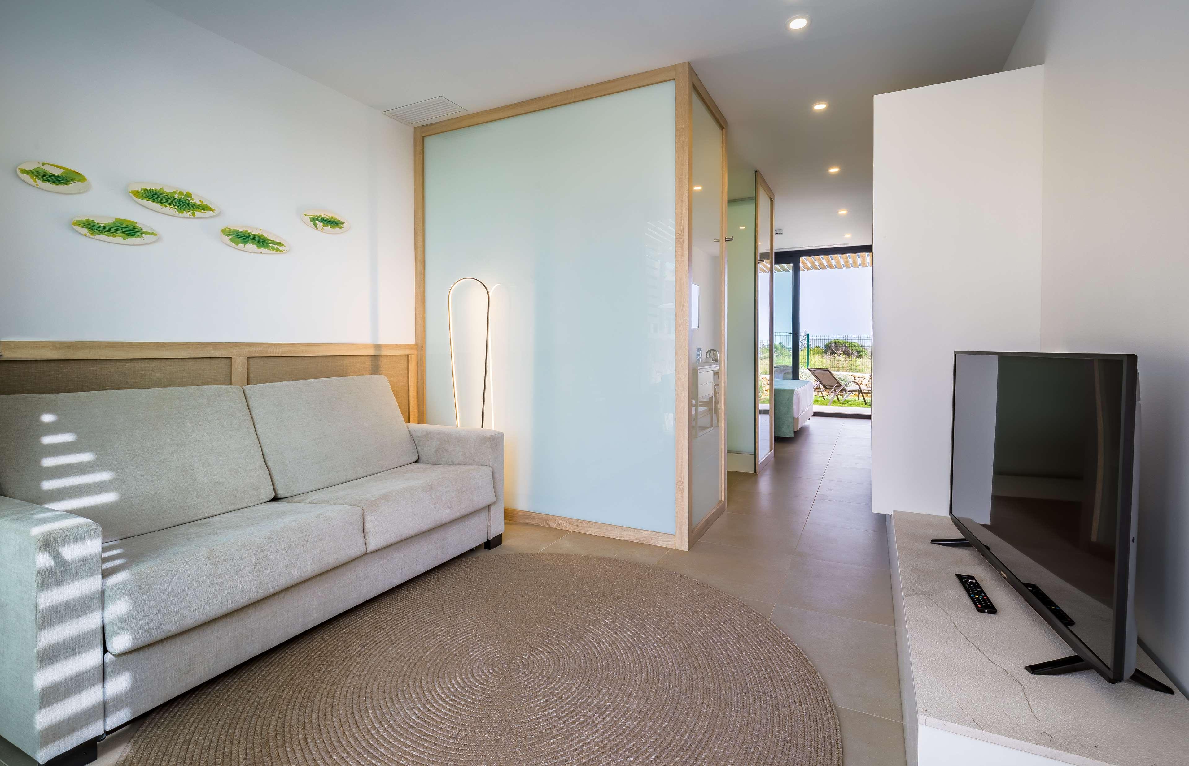 Double or Twin Deluxe