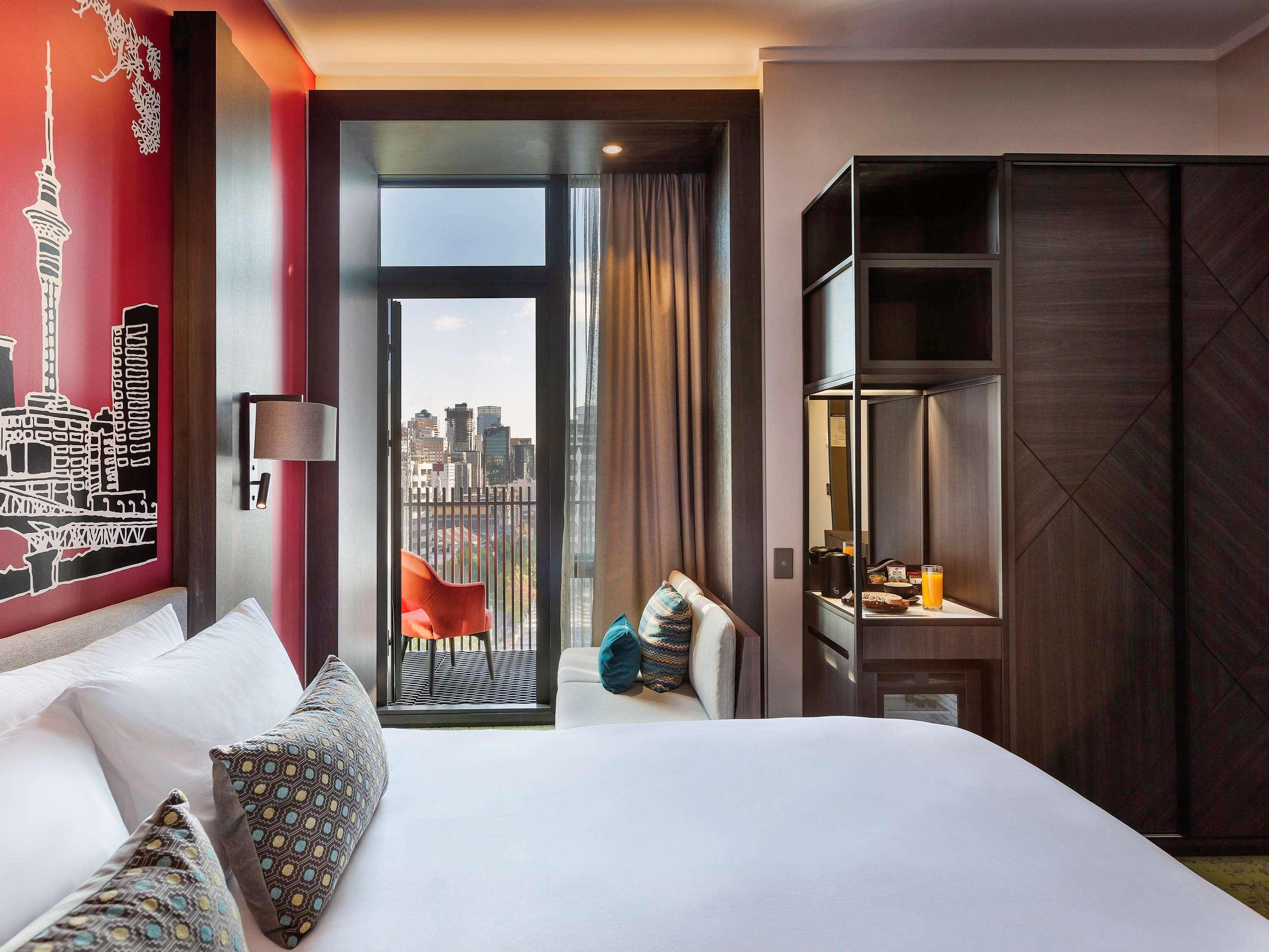 Double Deluxe King Bed