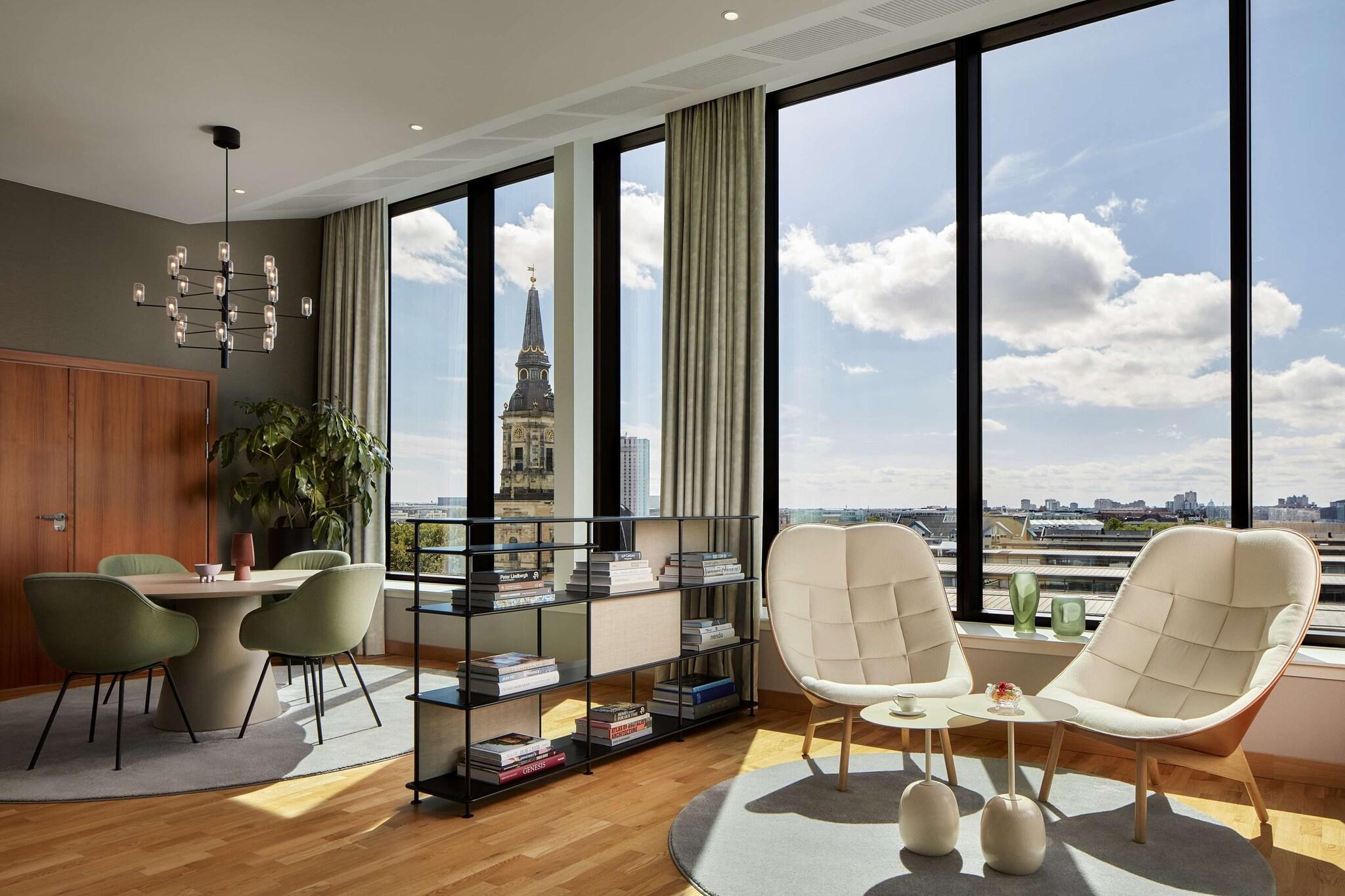 Suite Presidential with Views