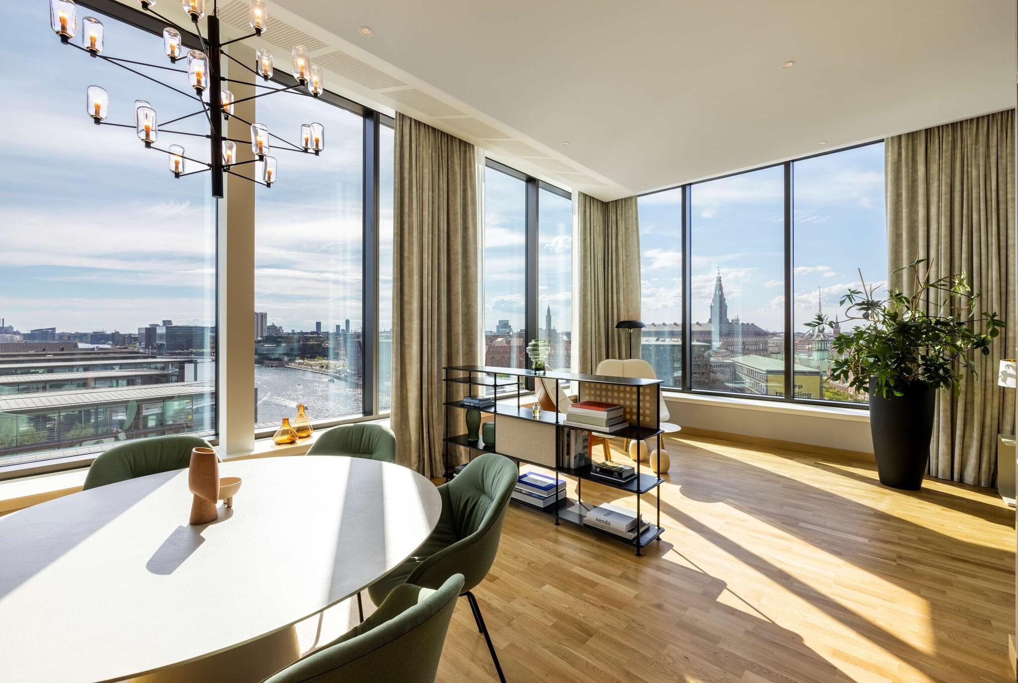 Suite Presidential with Views