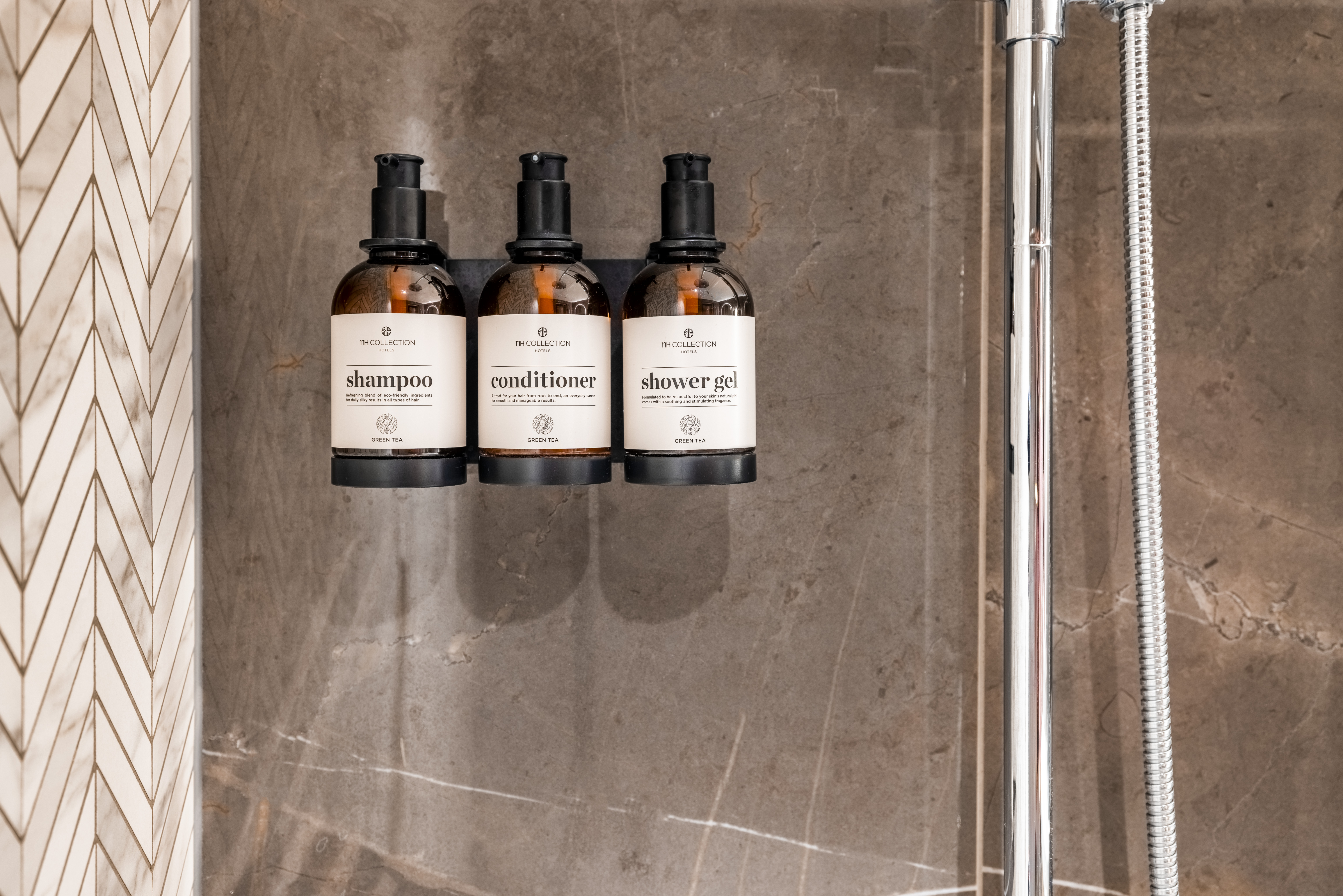 Family Room Capacity 2