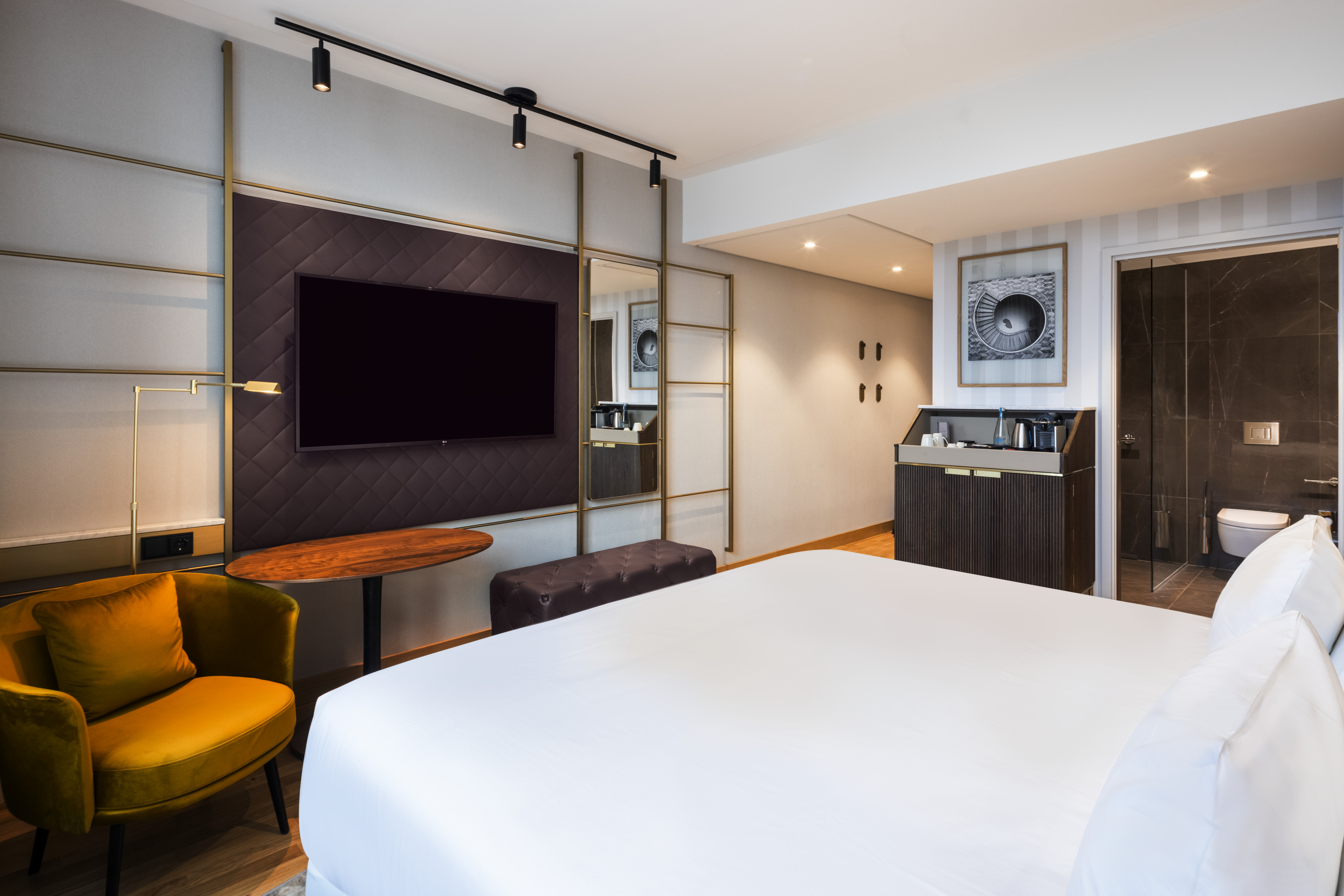 Double Superior with Views