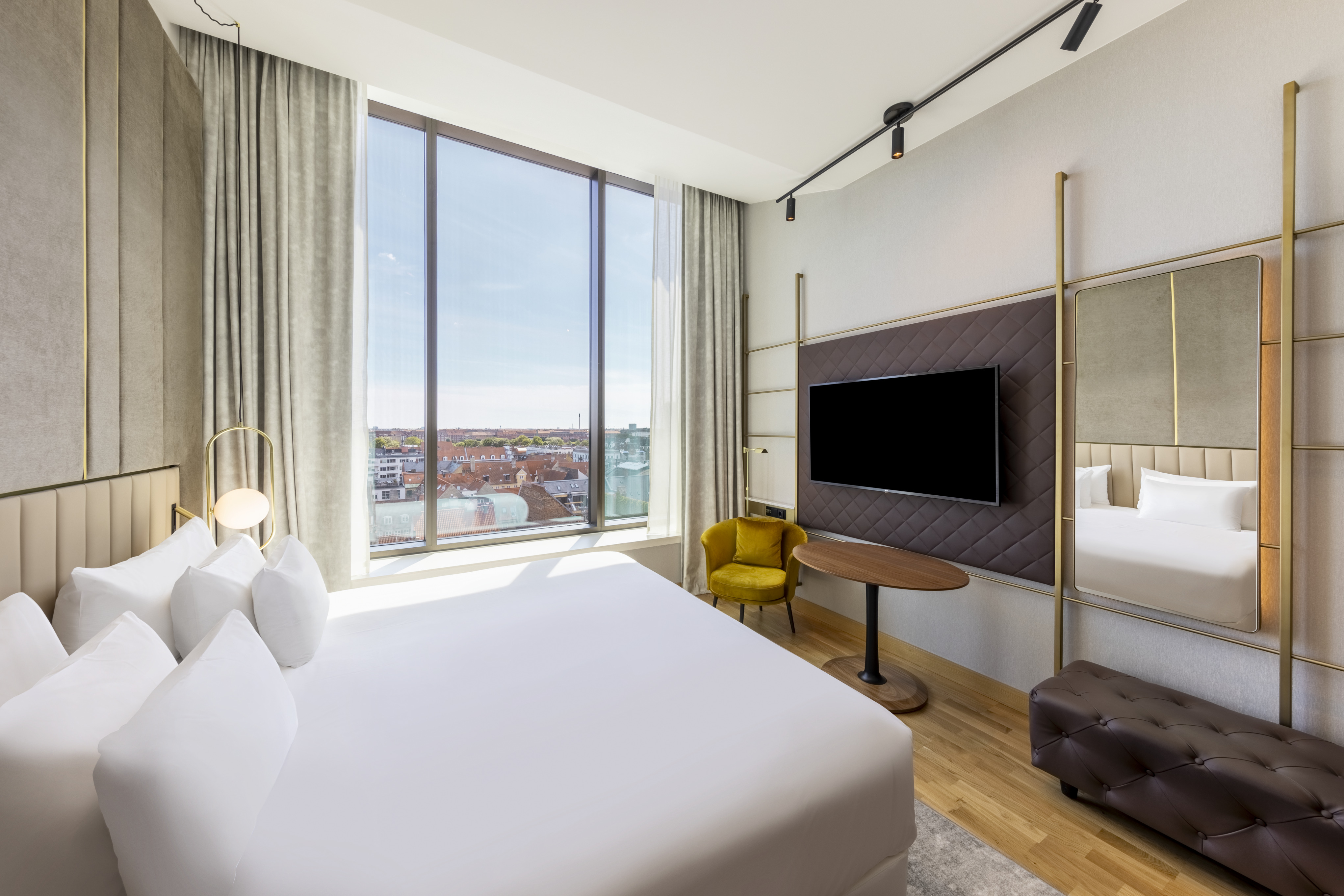 Double Superior with Views