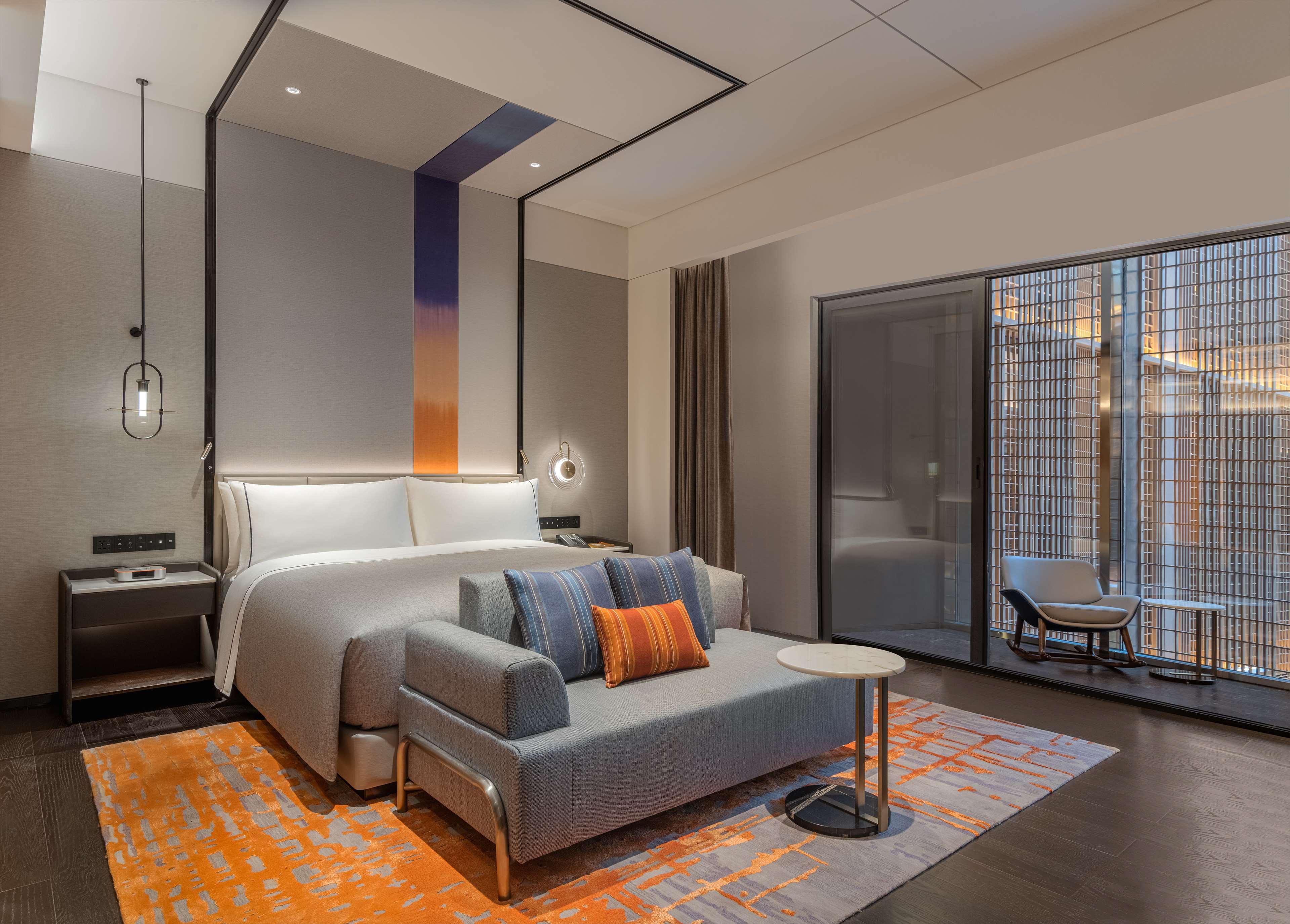 Double Accessible King Size Bed