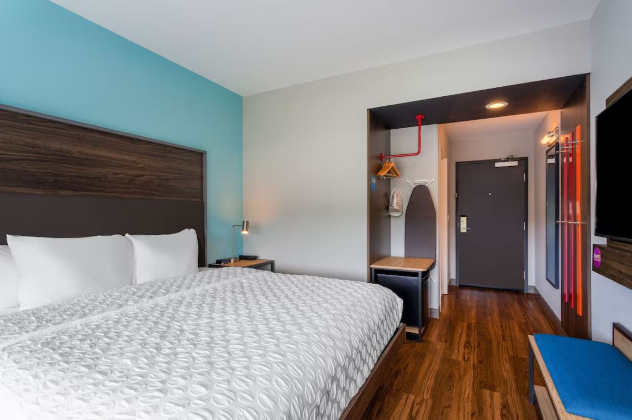 Double Accessible King Size Bed