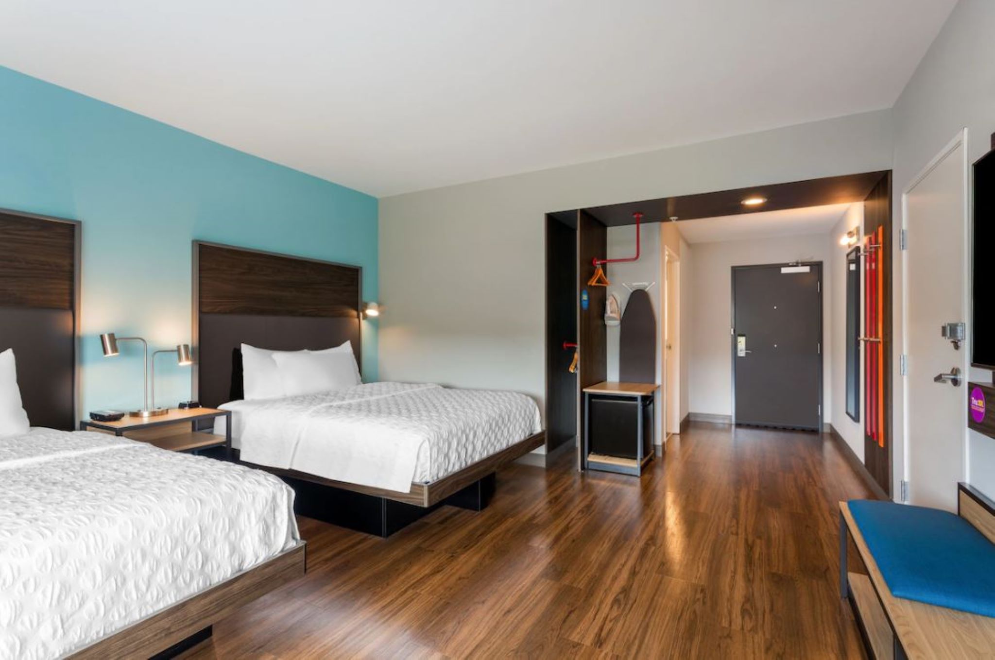 Twin Accessible-two Queen Beds