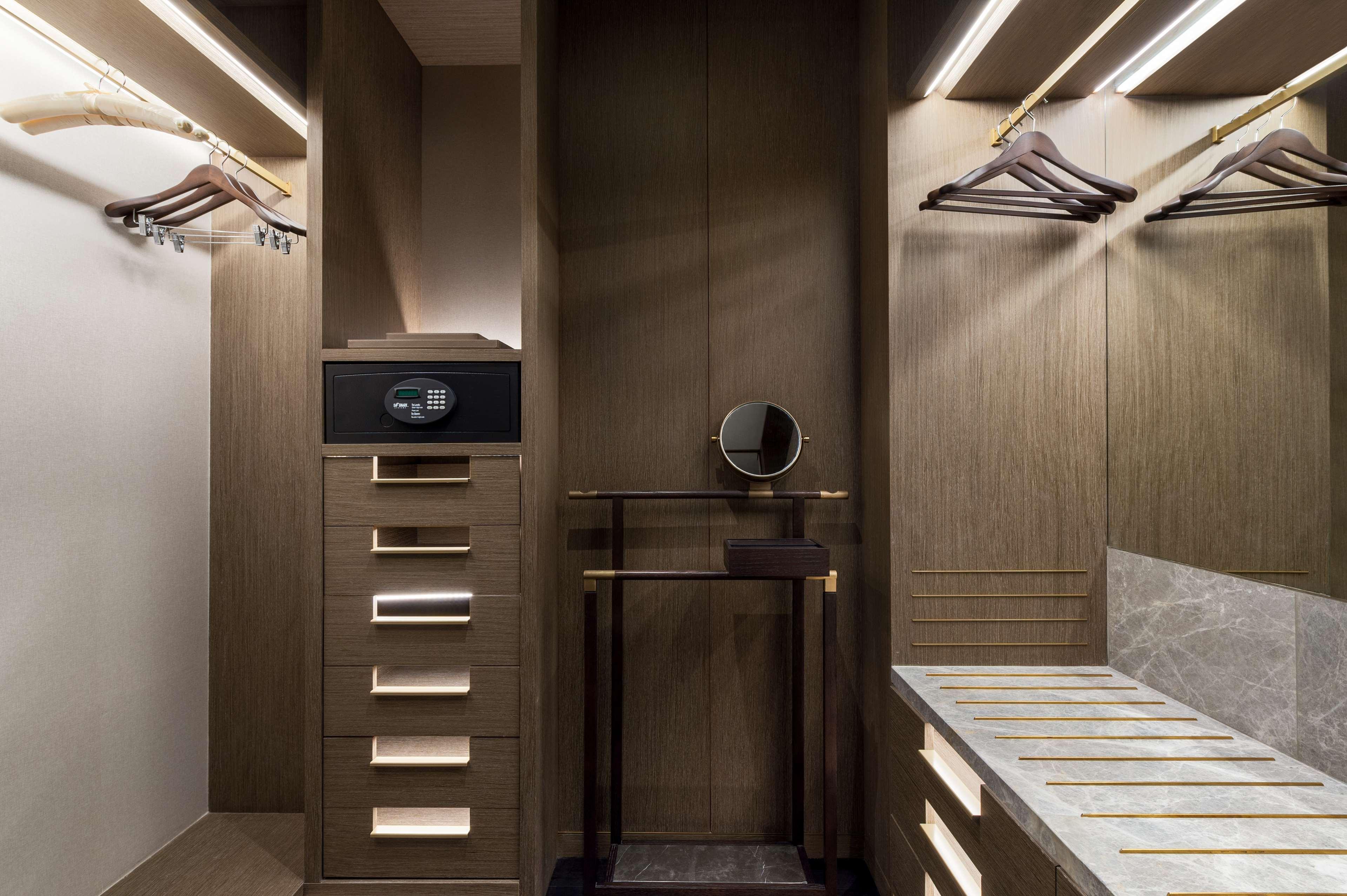 Suite Premier King Bed