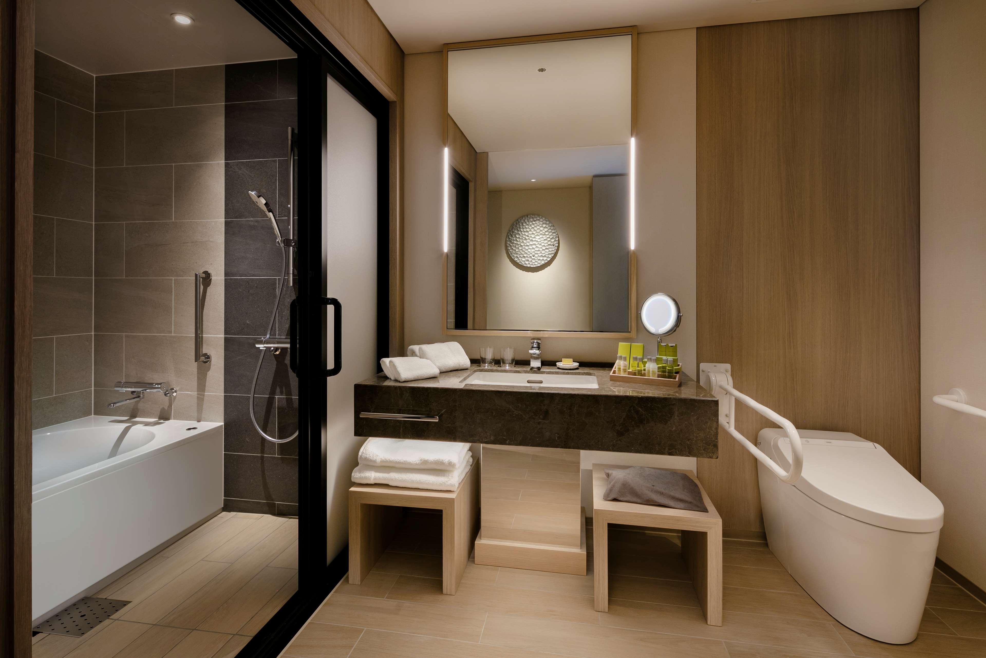 Double Accessible King Size Bed