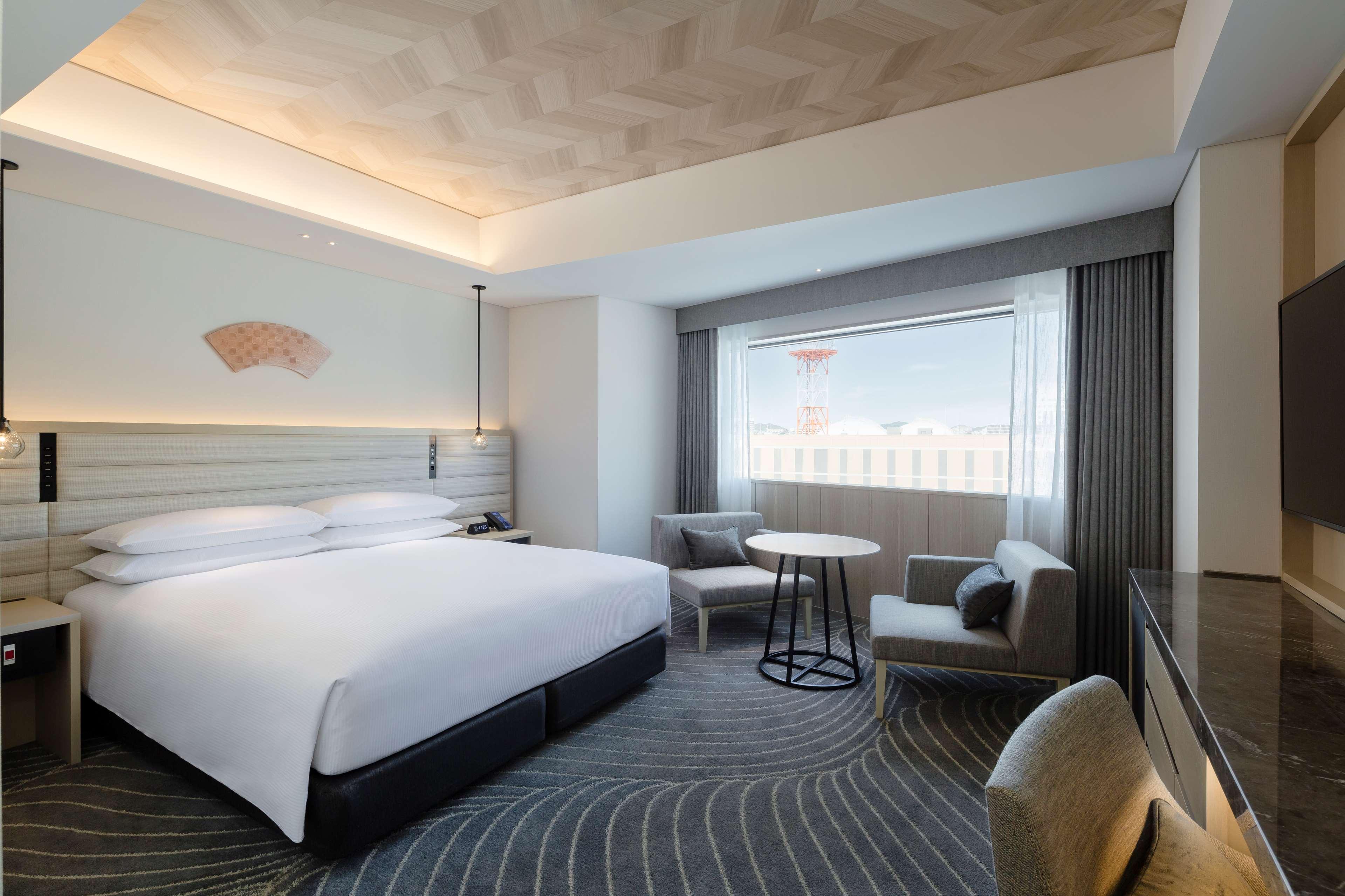 Double Accessible King Size Bed