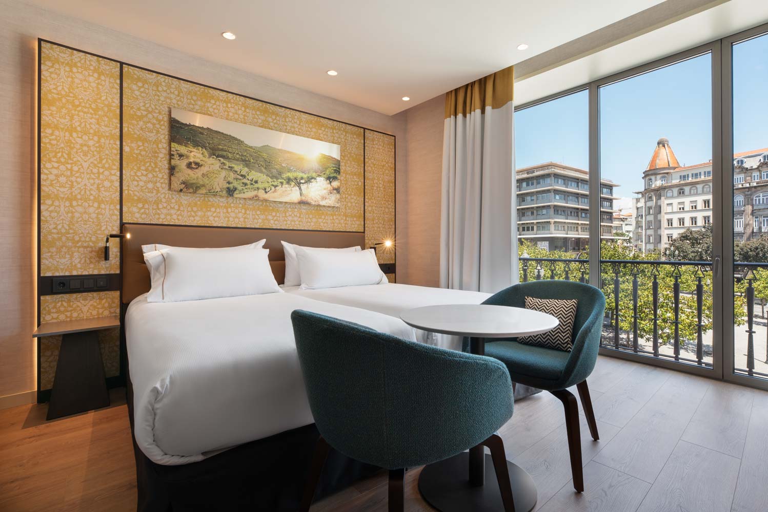 Double or Twin Deluxe with Balcony