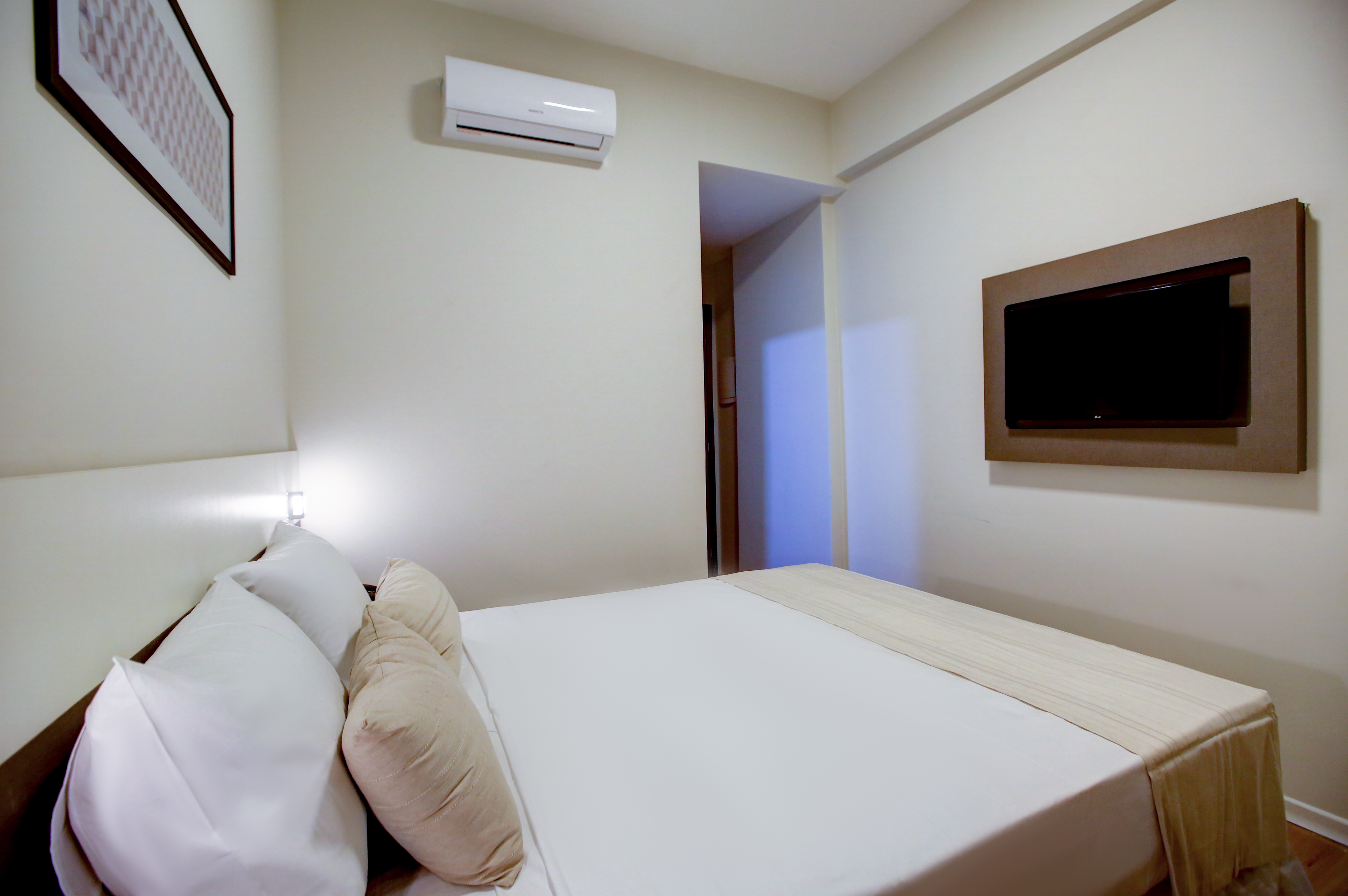 Double Queen Size Bed