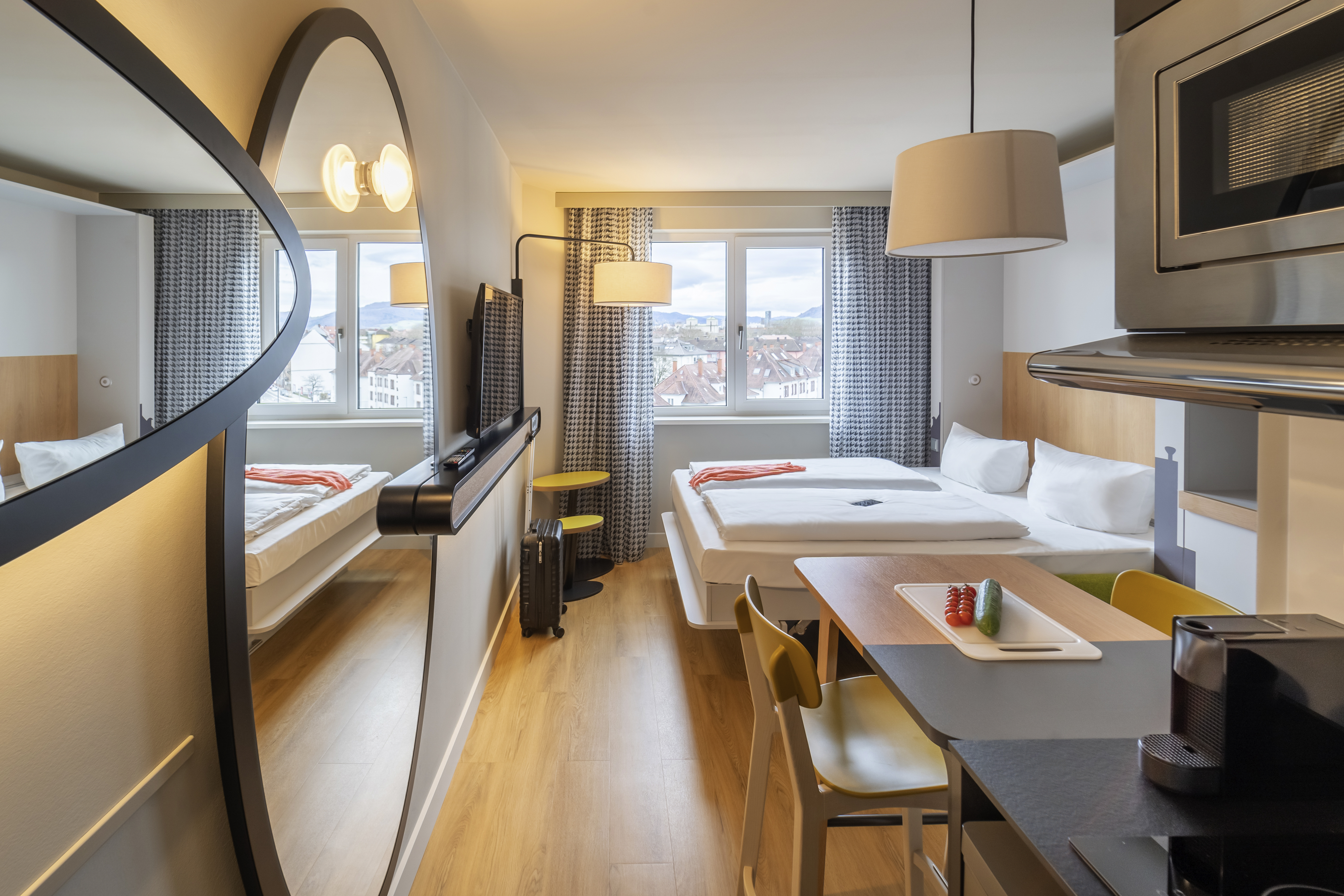 Studio Queen Size Bed