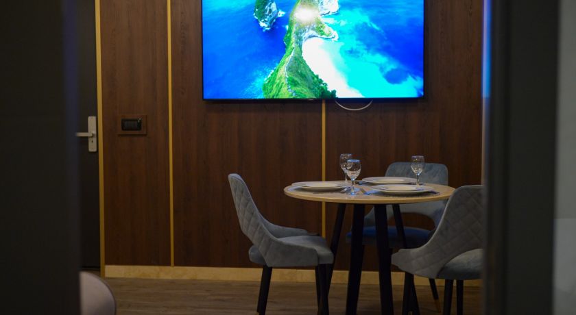 Junior Suite Mountain View