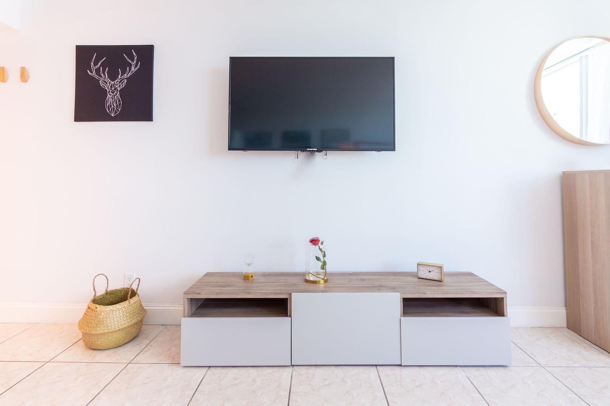 Studio Queen Size Bed