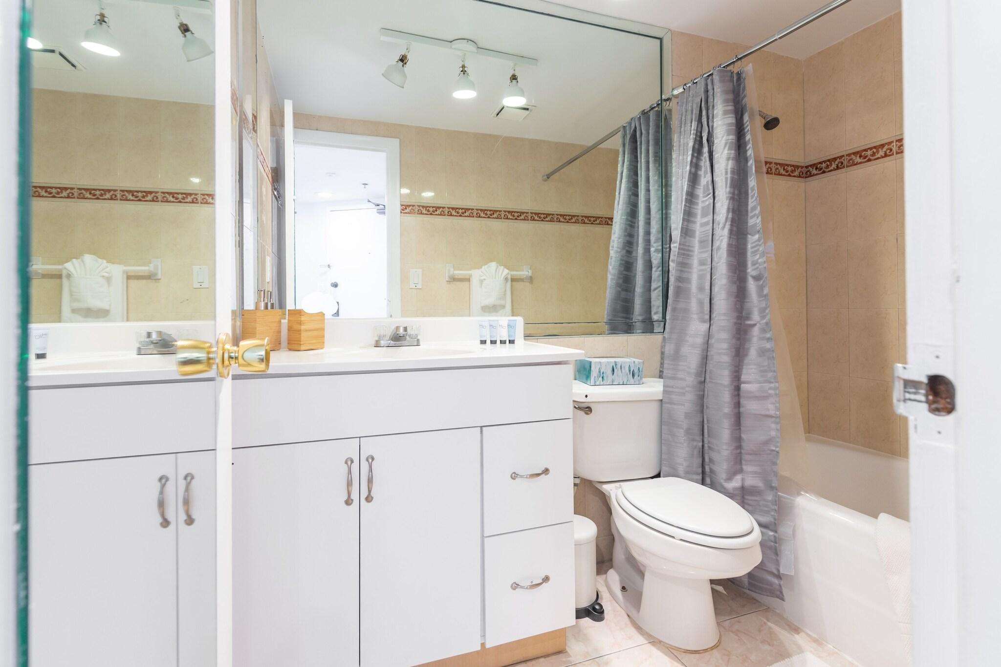 Studio Queen Size Bed